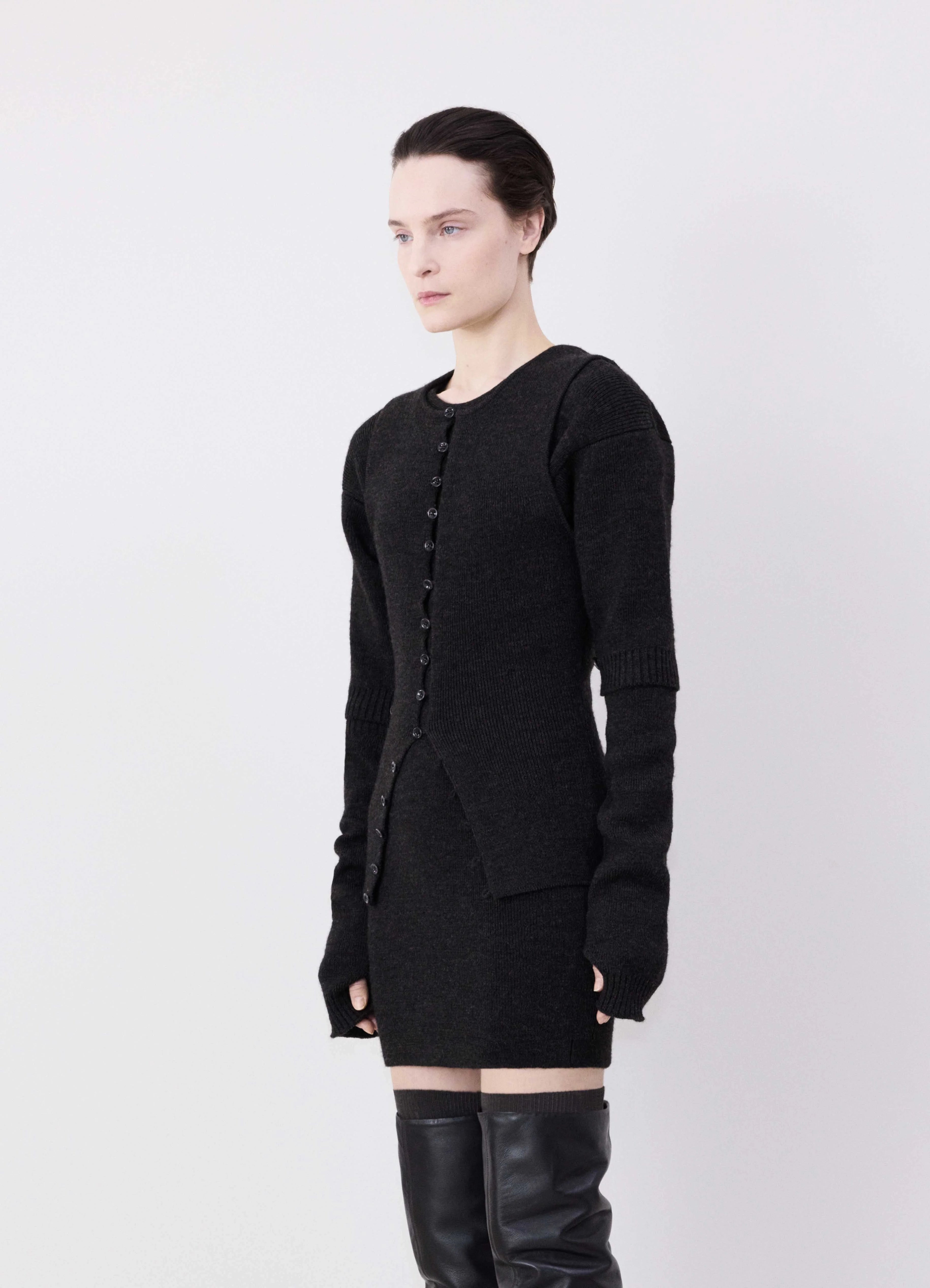 SLEEVELESS FITTED CARDIGAN - 2
