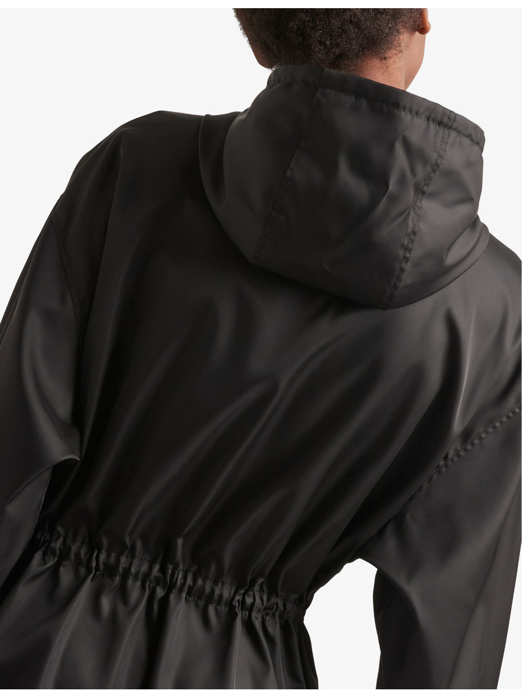 Re-Nylon logo-badge relaxed-fit recycled-nylon raincoat - 5