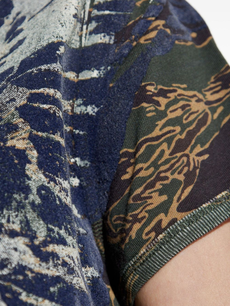 eagle-print camouflage T-shirt 5