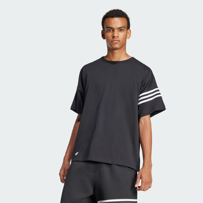 adidas Neuclassics Tee outlook