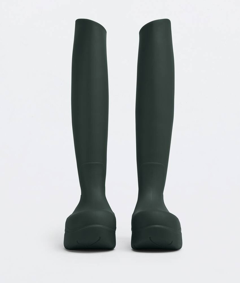 Bottega Veneta puddle outlook