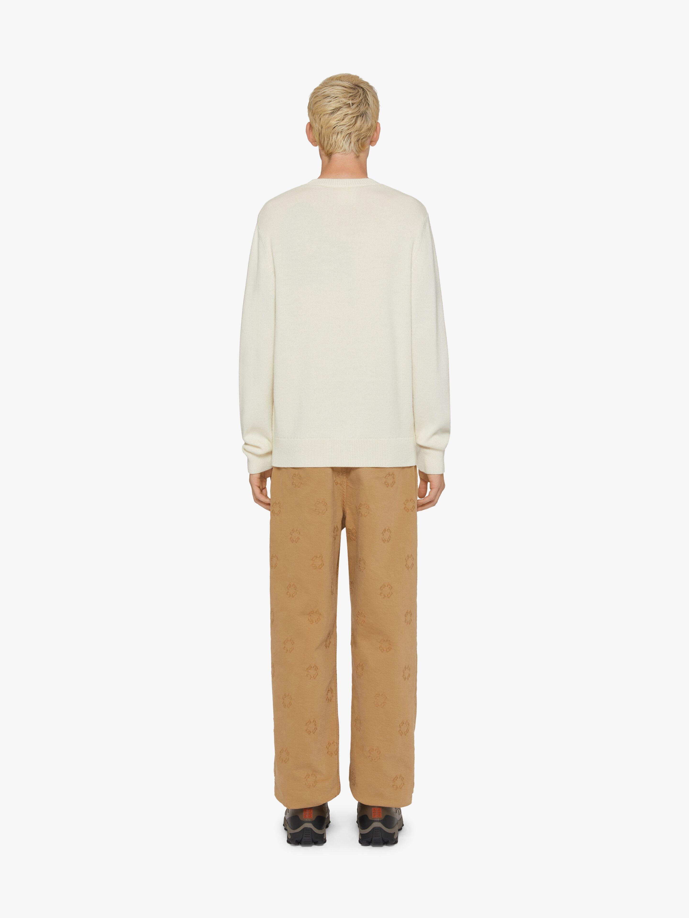 SWEATER IN WOOL WITH GIVENCHY MEDALLION - 4