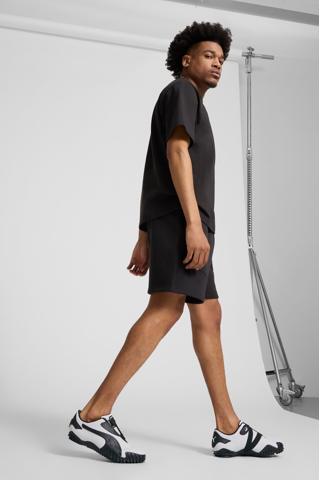 Mostro Perforated Sneakers - 3