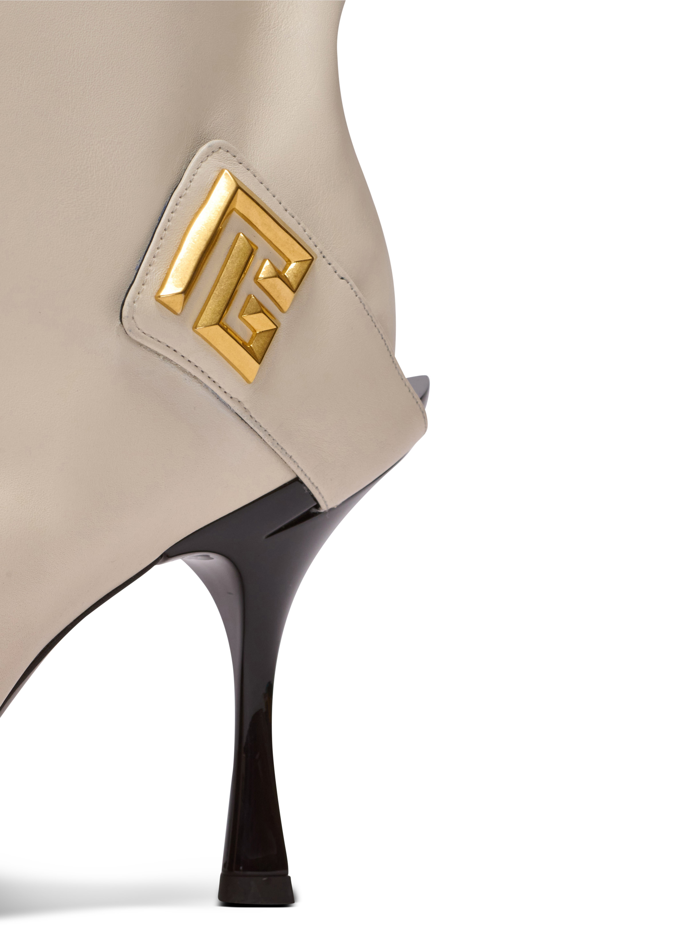 Twist heeled leather boots - 4