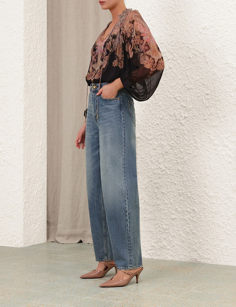 ILLUSTRATION BILLOW BLOUSE 9