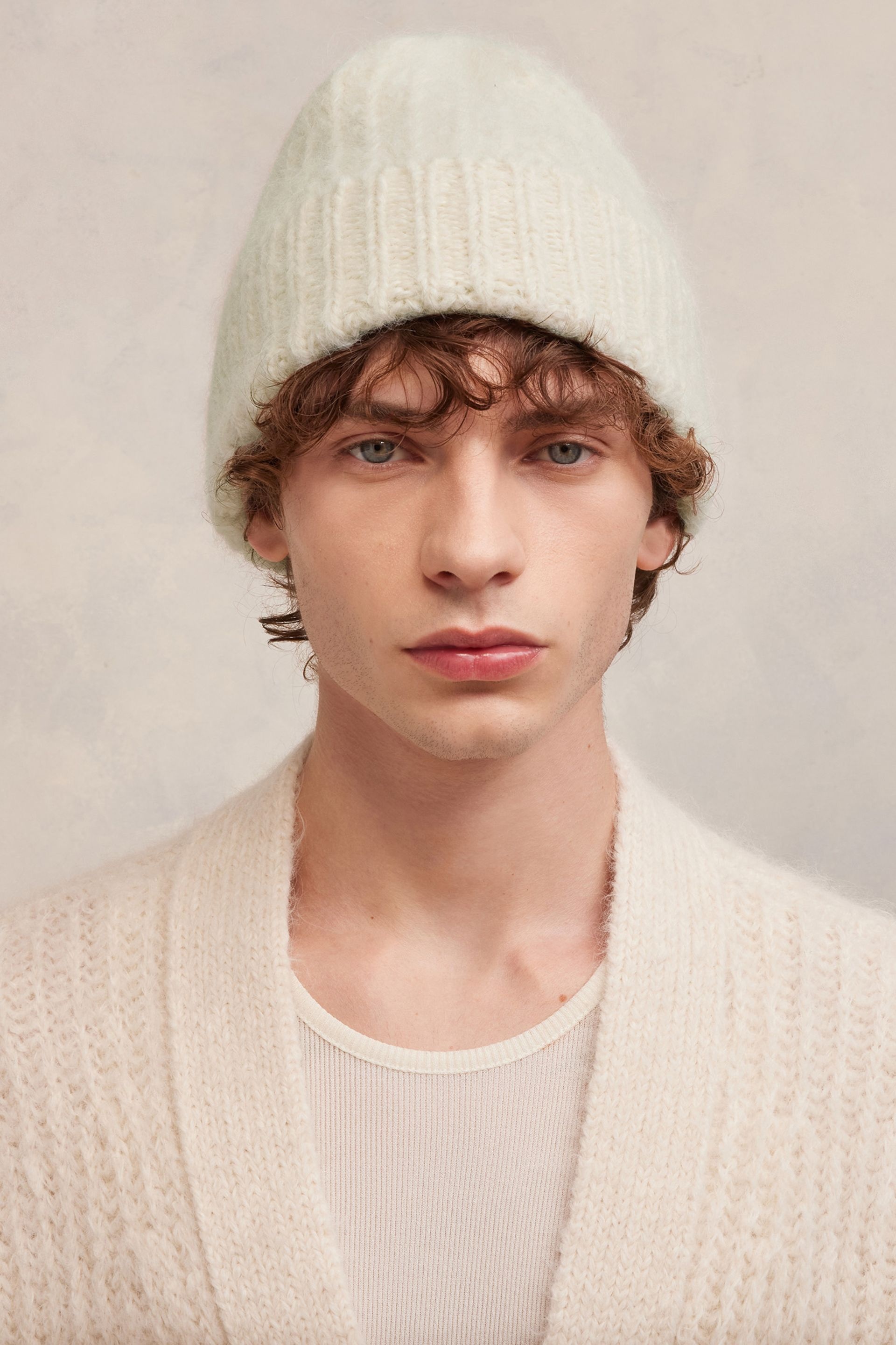 Ribbed Chunky Beanie - 2