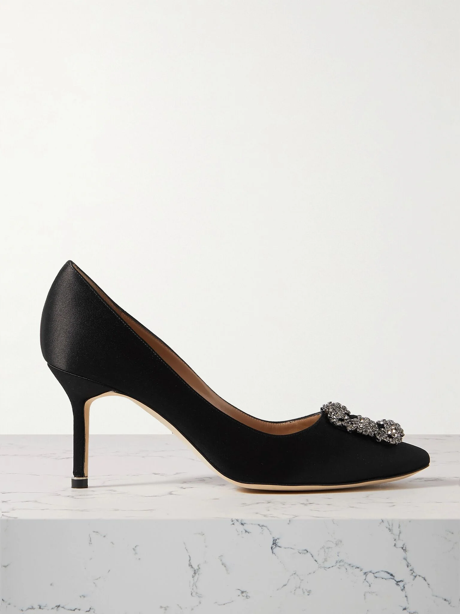 Hangisi 70 crystal-embellished satin pumps Black - 1