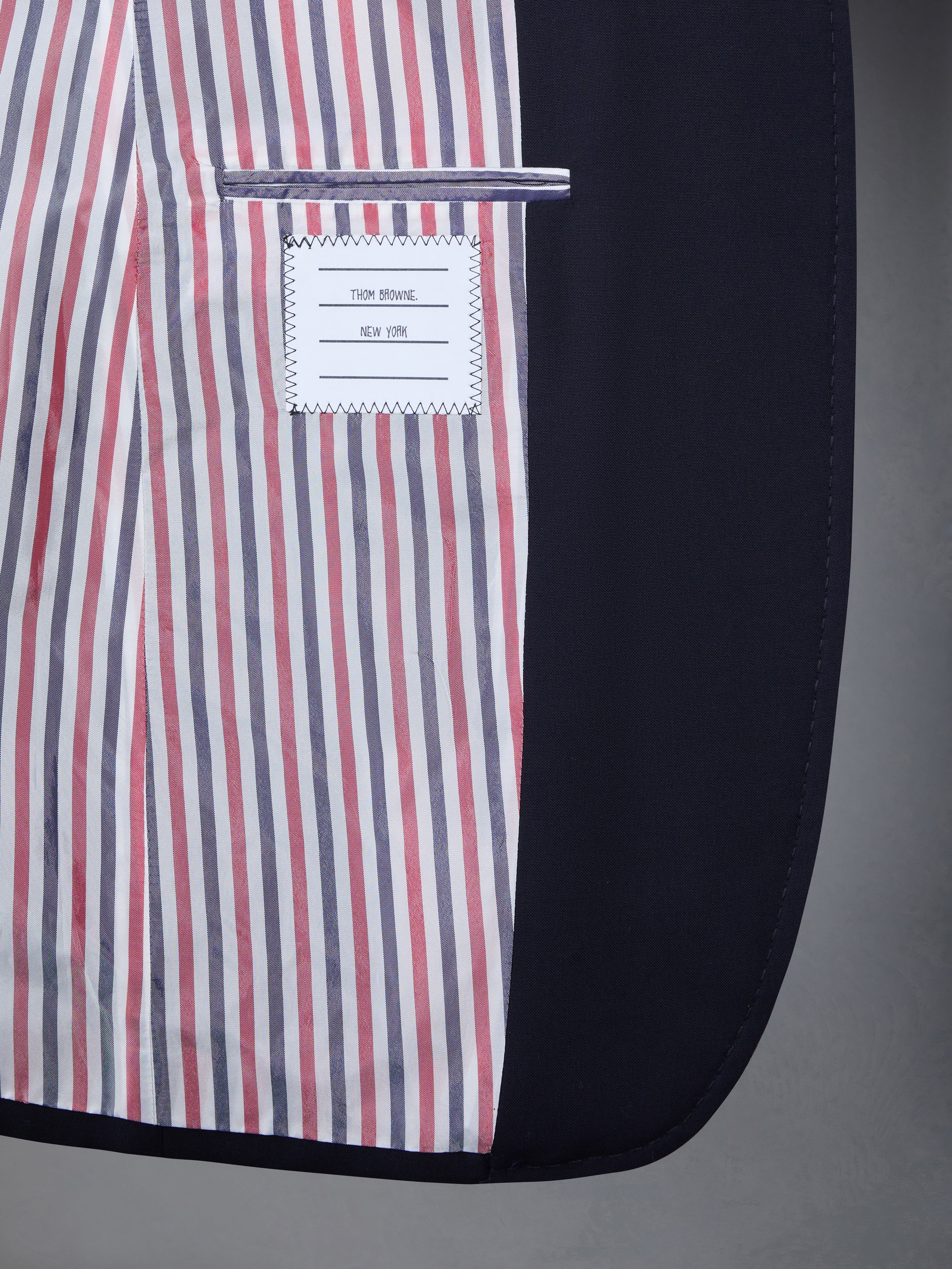 PLAIN WEAVE 4-BAR ELONGATED SINGLE BUTTON SPORT COAT - 6