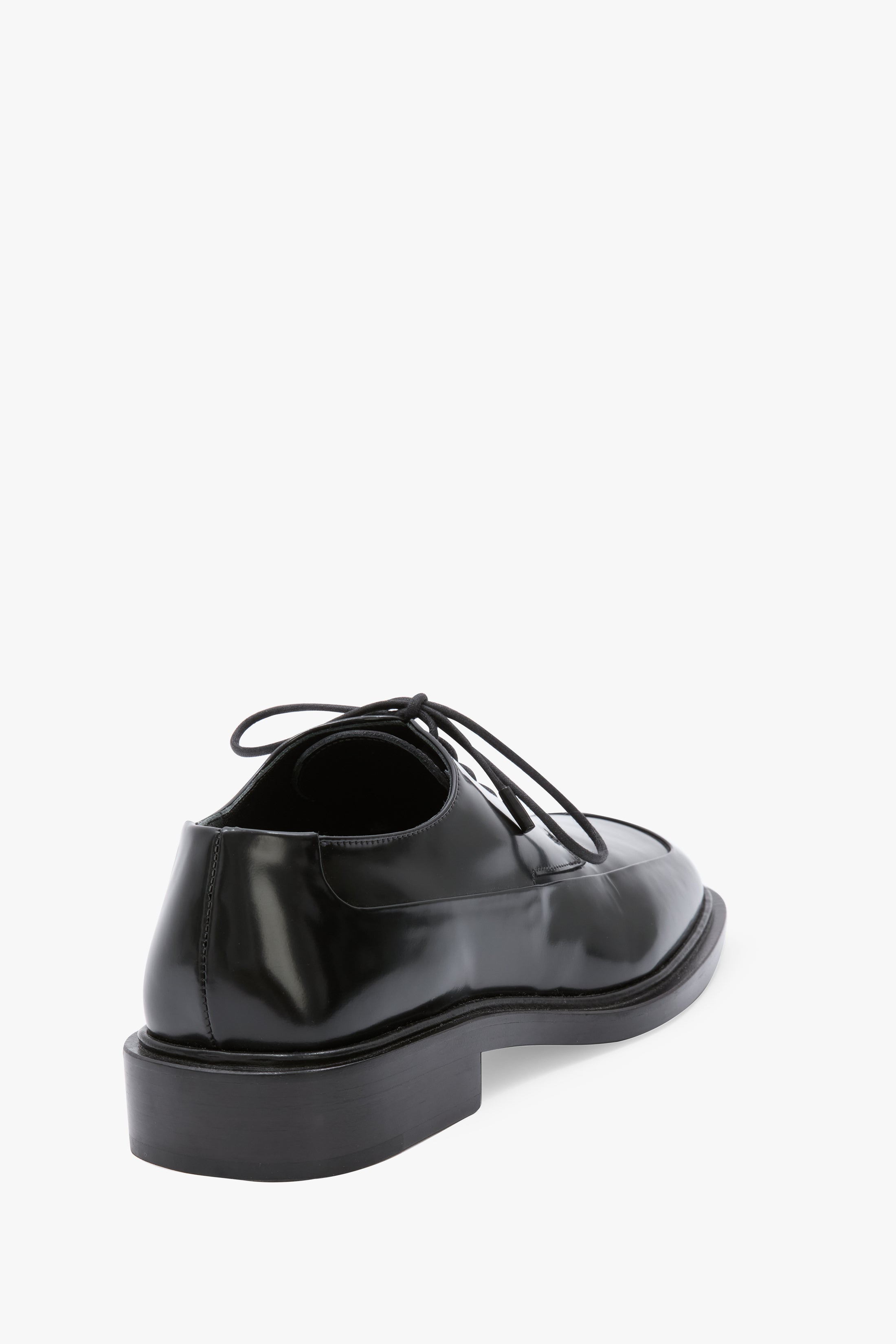 Flat Lace-Up Shoe in Black Smooth Leather - 3