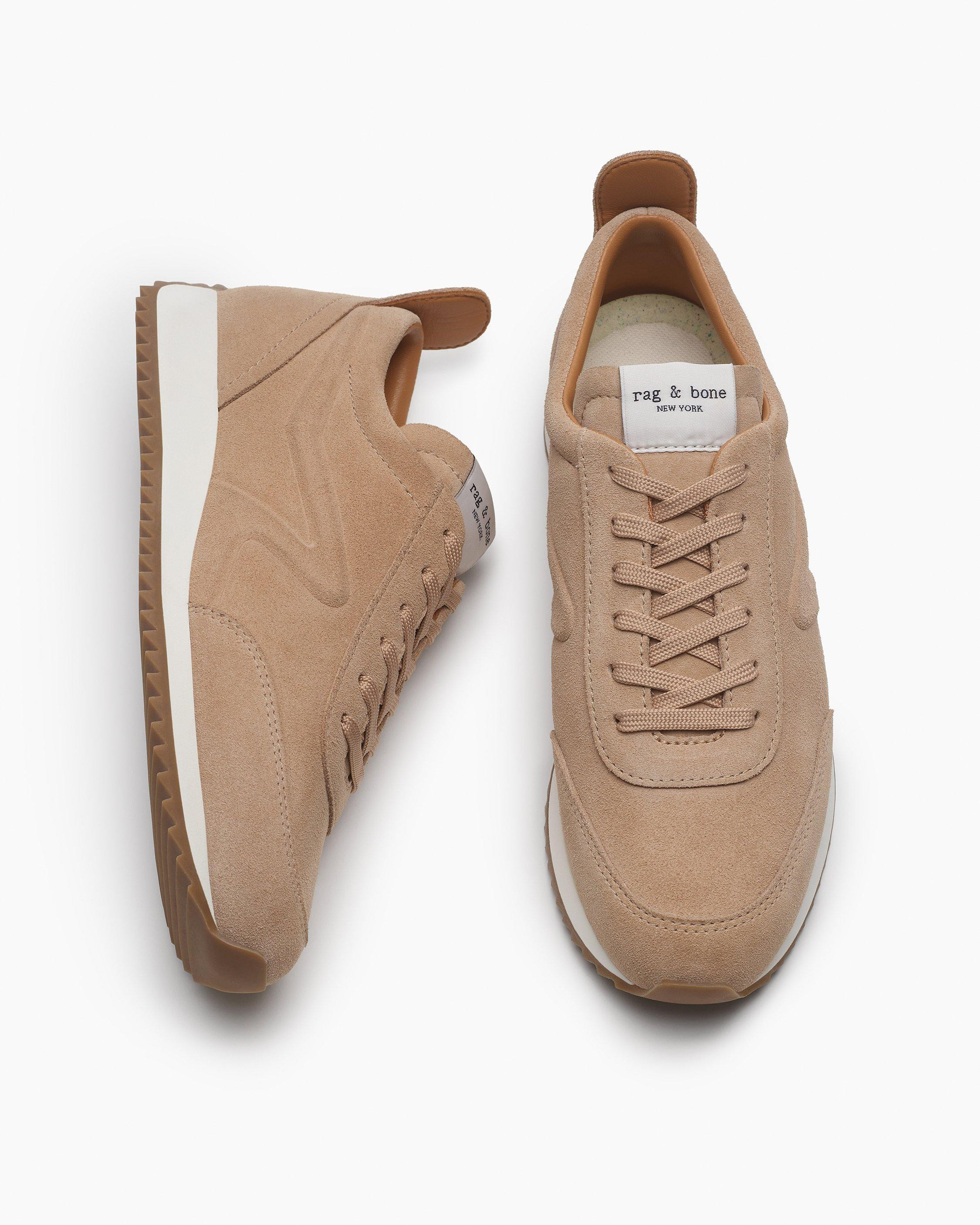 Retro Runner Sneakers
Suede - 5