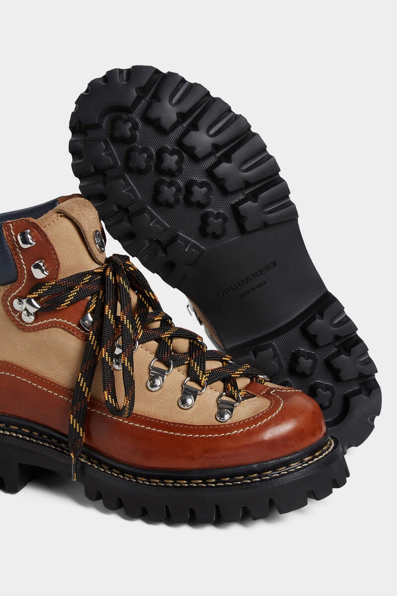 CANADIAN HIKING BOOTS - 5