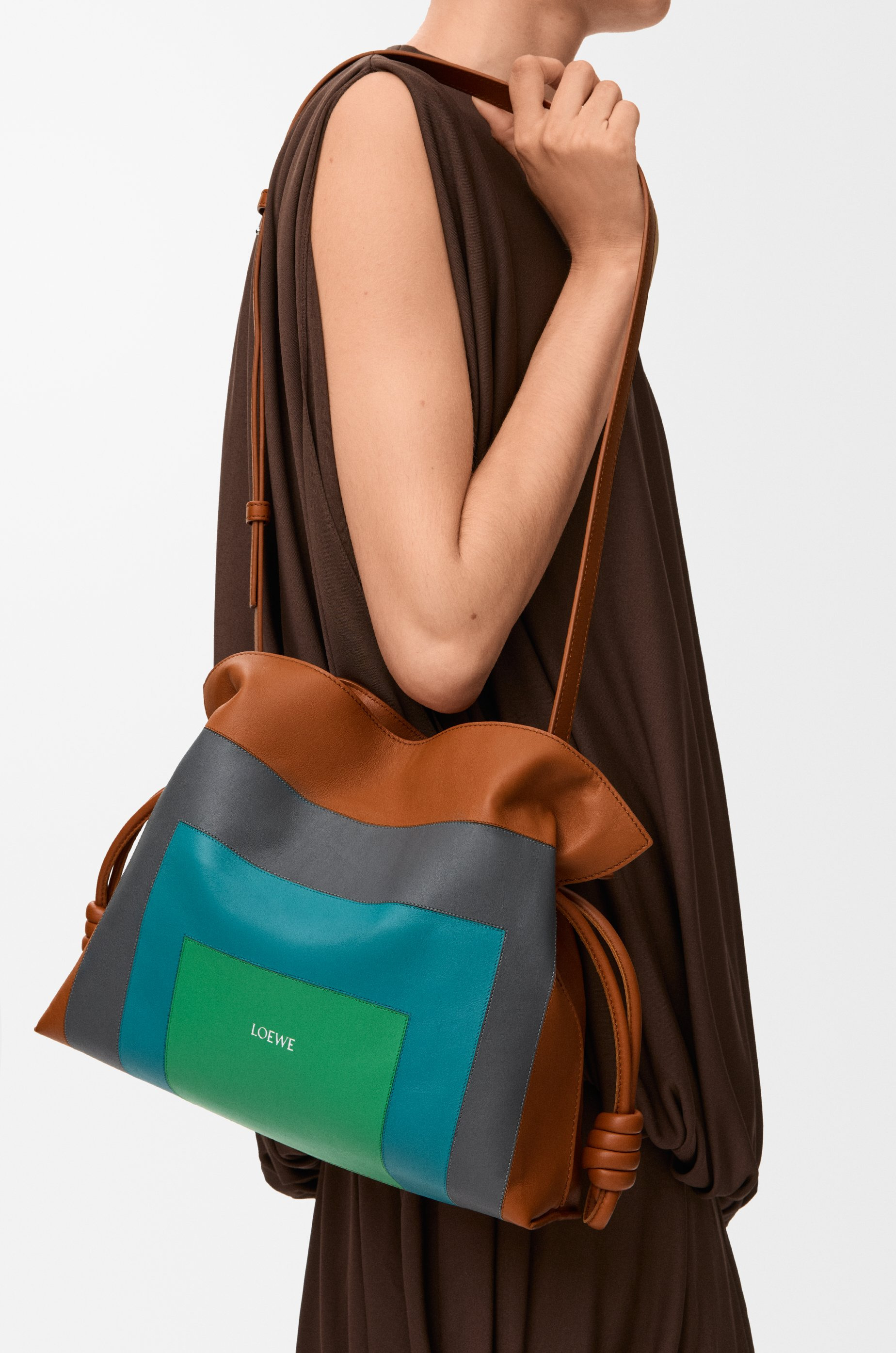Medium Flamenco clutch in nappa calfskin - 3
