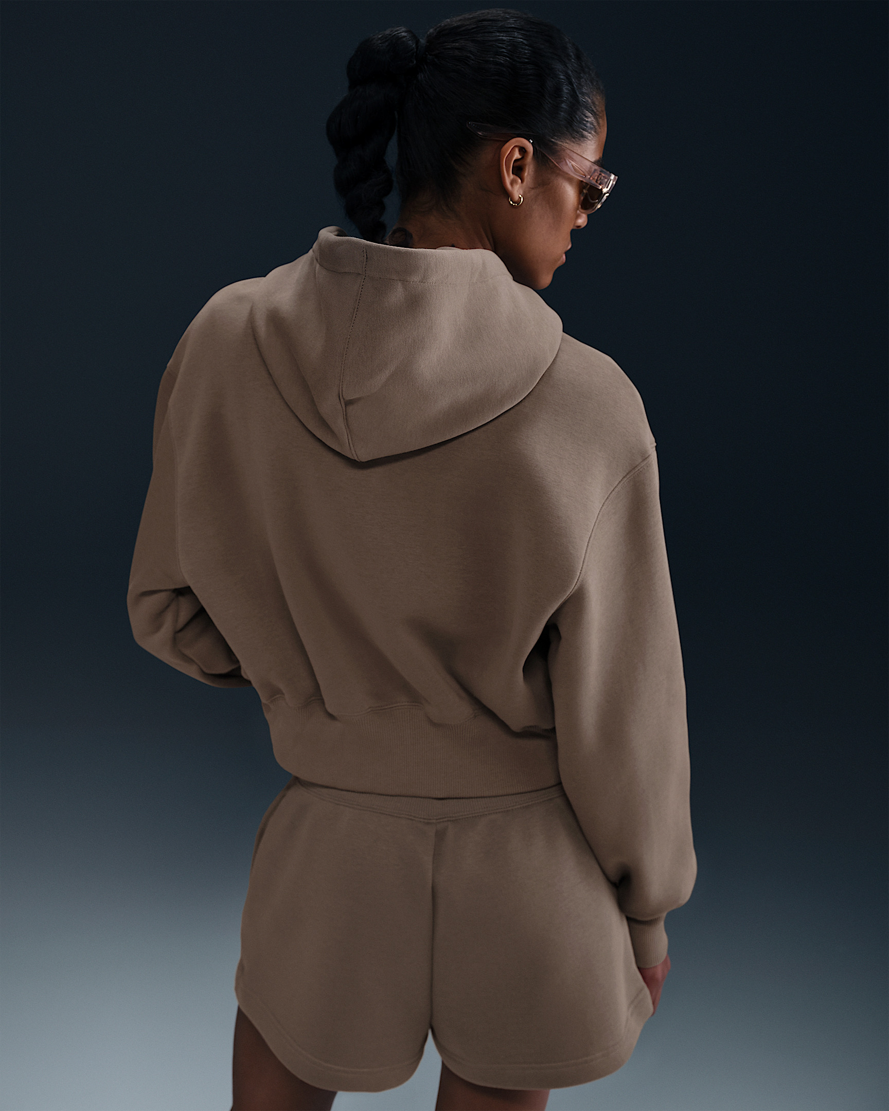 Nike Sportswear Phoenix Fleece Women's Loose Cropped Full-Zip Hoodie - 2