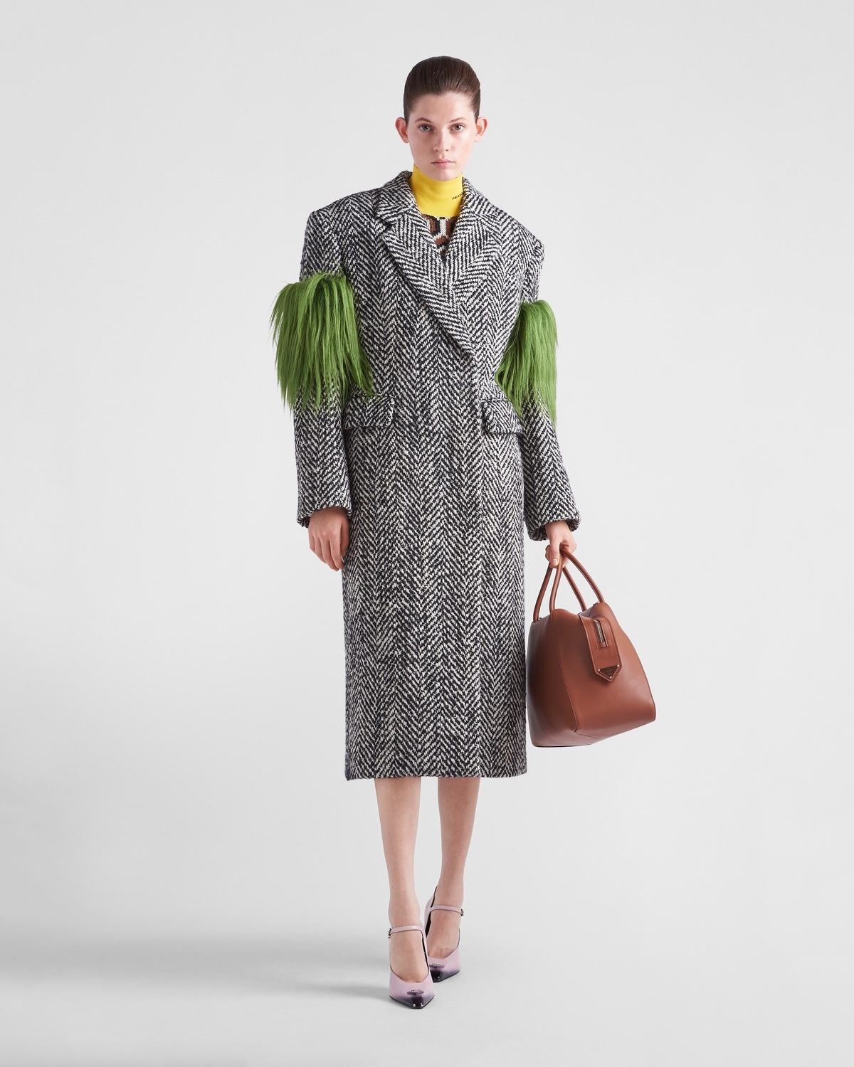 Double-breasted chevron and shearling coat - 2