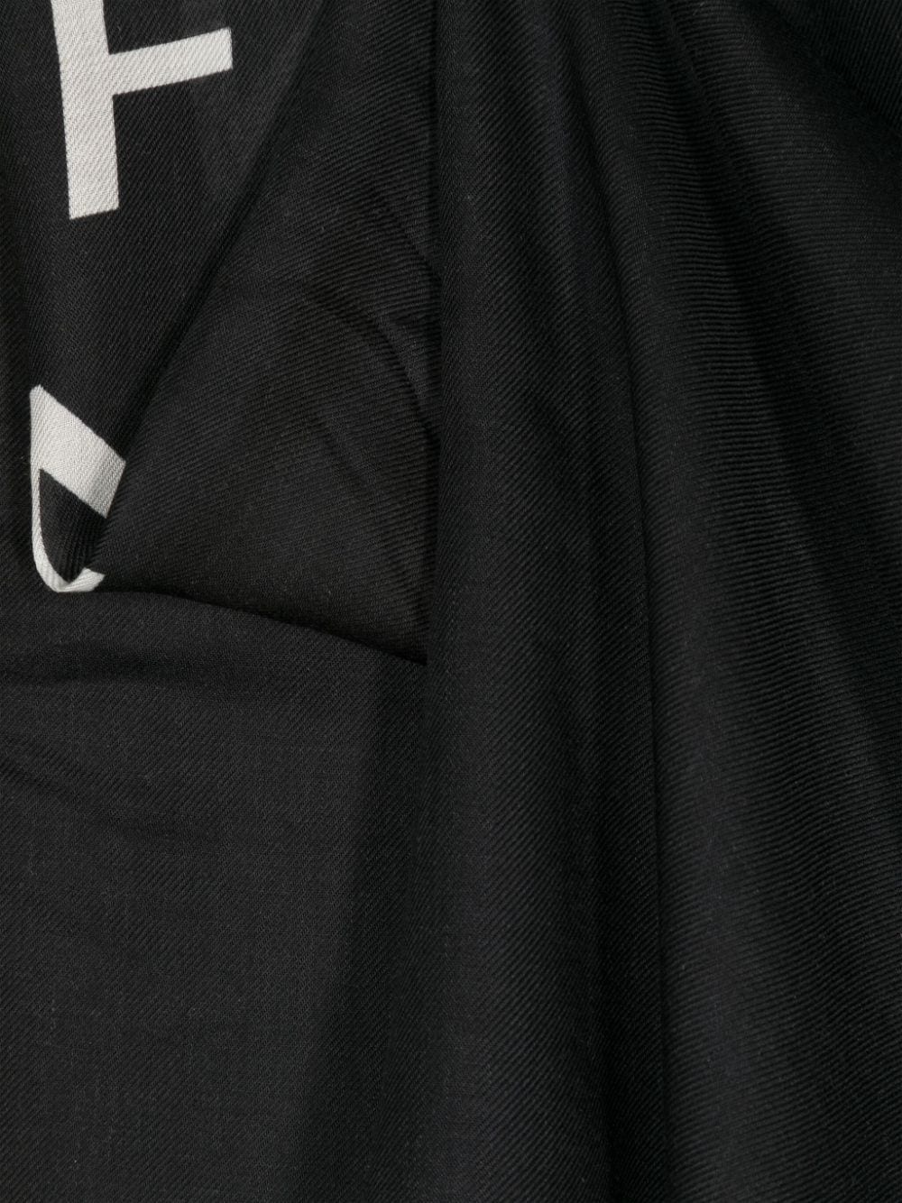logo-print frayed scarf - 3
