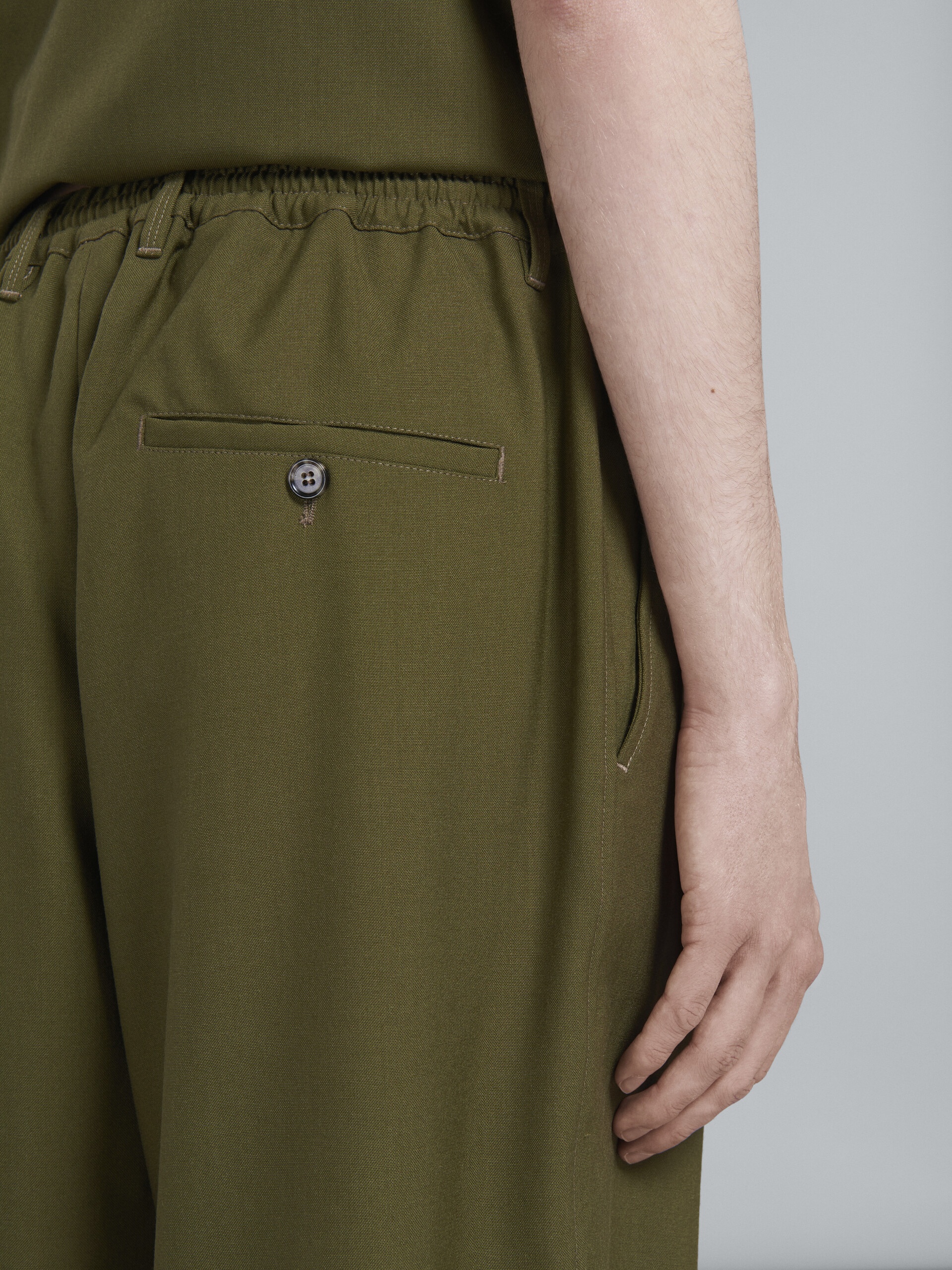 GREEN TROPICAL WOOL CROPPED TROUSERS - 4