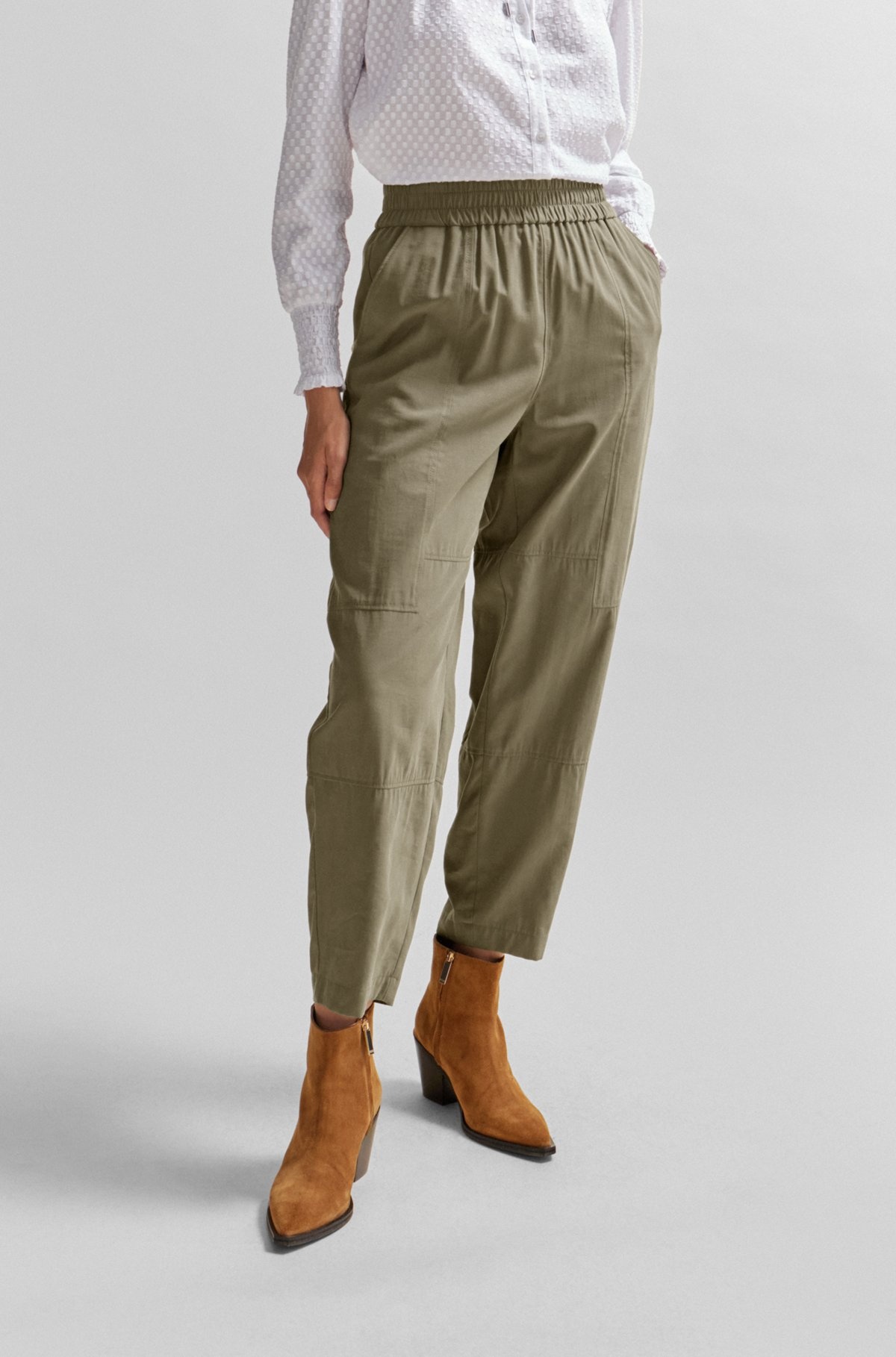 REGULAR-FIT TROUSERS WITH A TAPERED LEG - 2