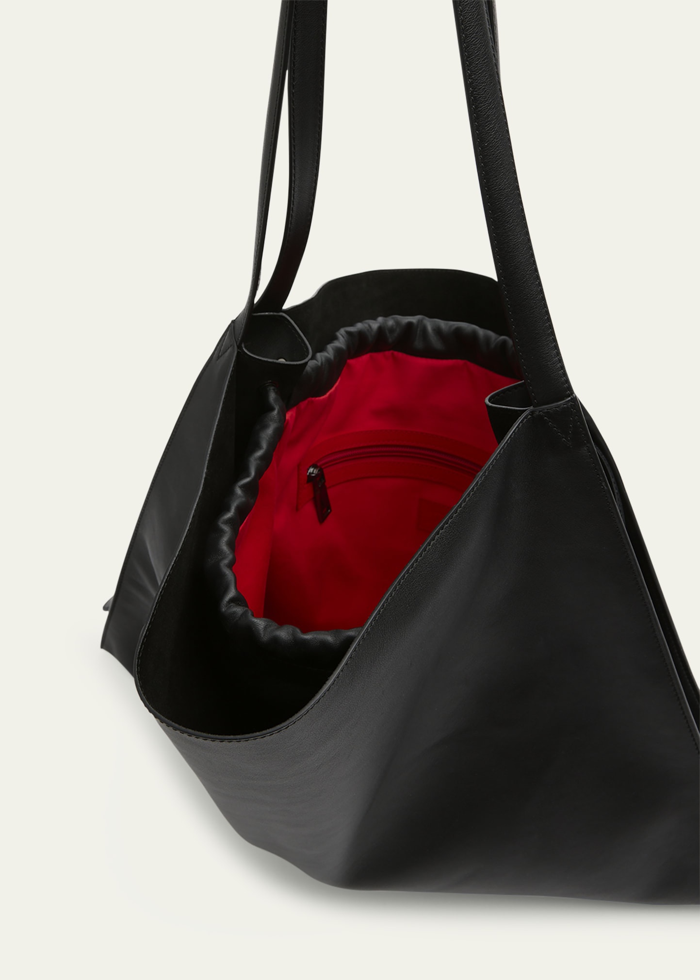 Le 54 Tote in Leather - 4