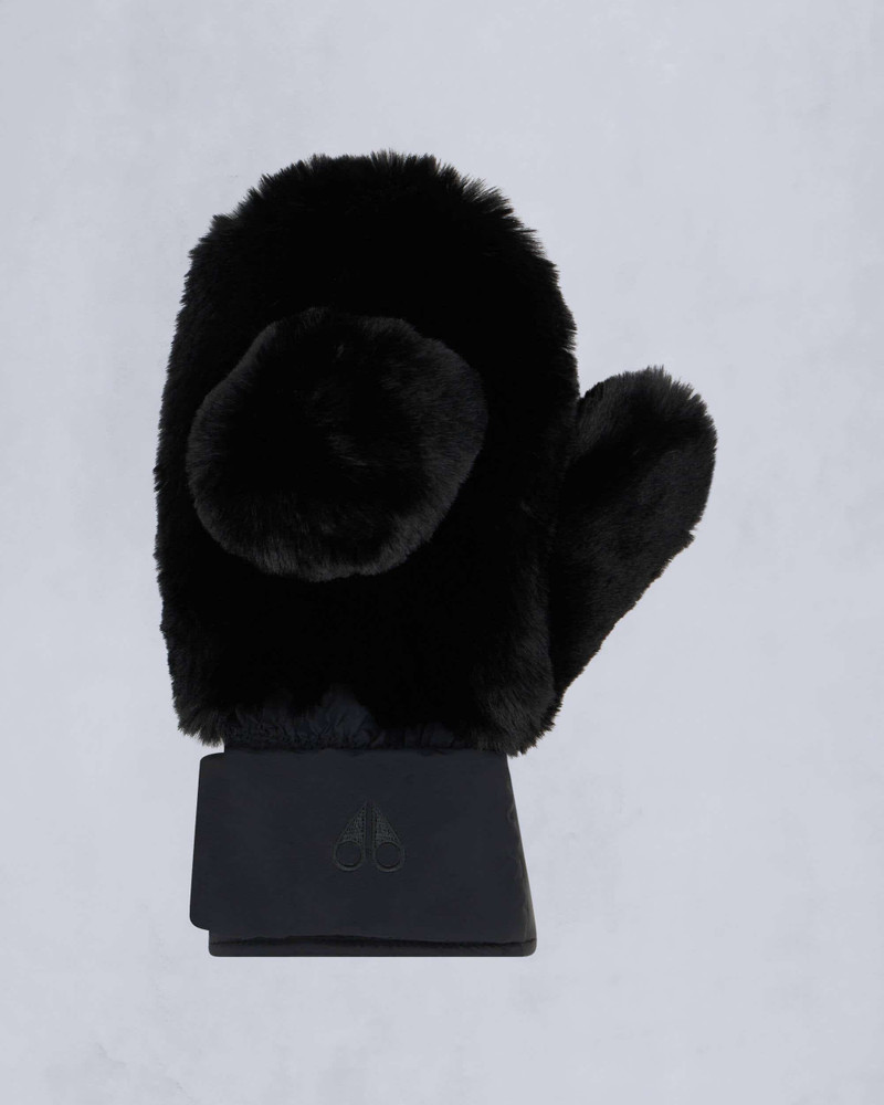 AKAA BUNNY MITTENS 1