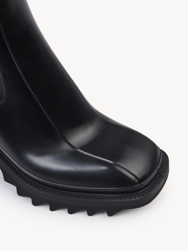 BETTY ANKLE RAIN BOOT 3