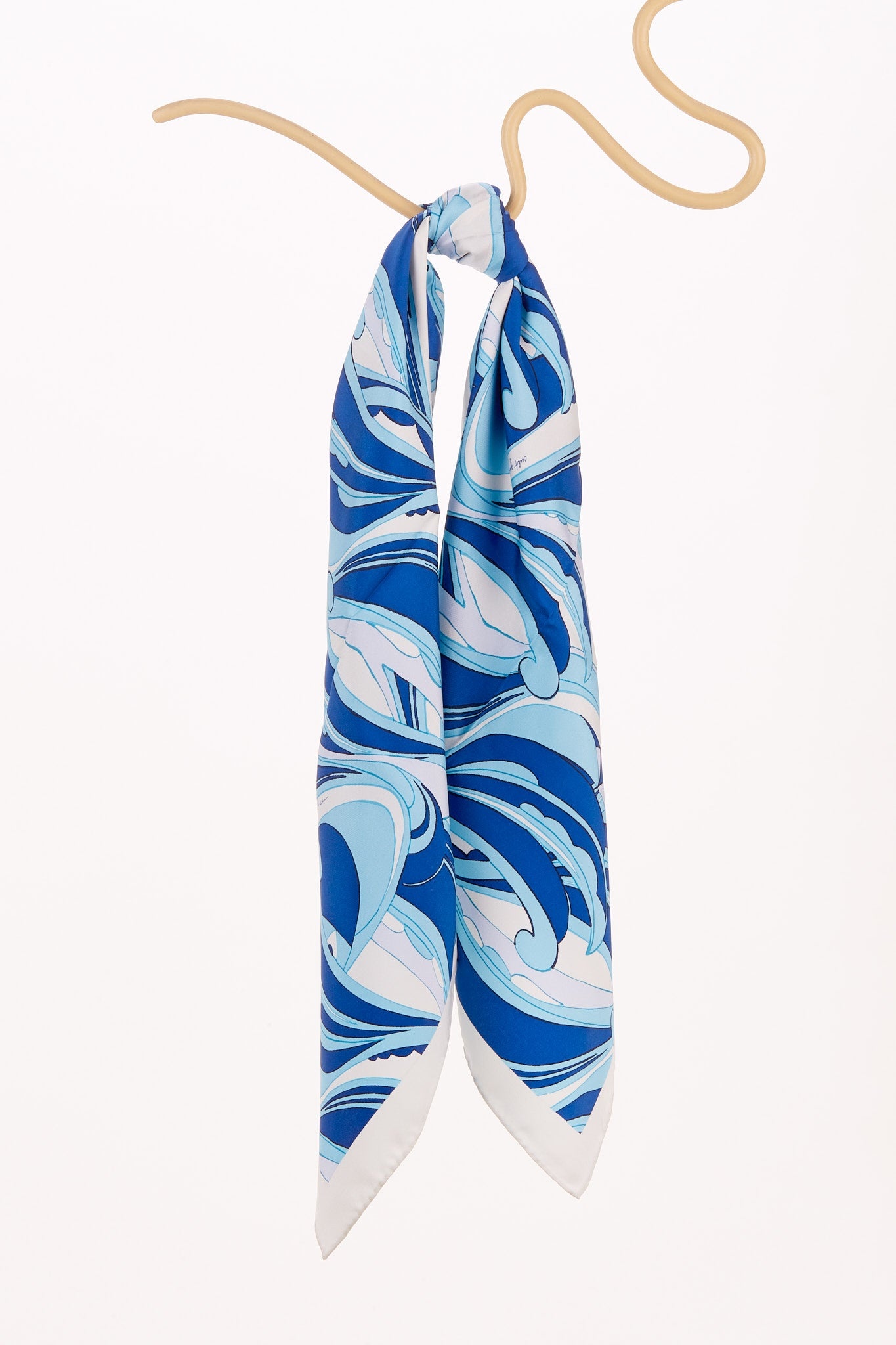 GAIA'S SCARF - 1