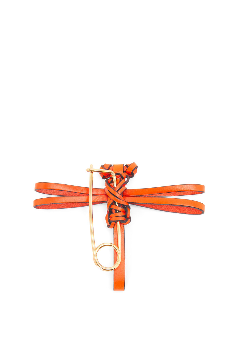 Loewe Dragonfly pin charm in calfskin outlook