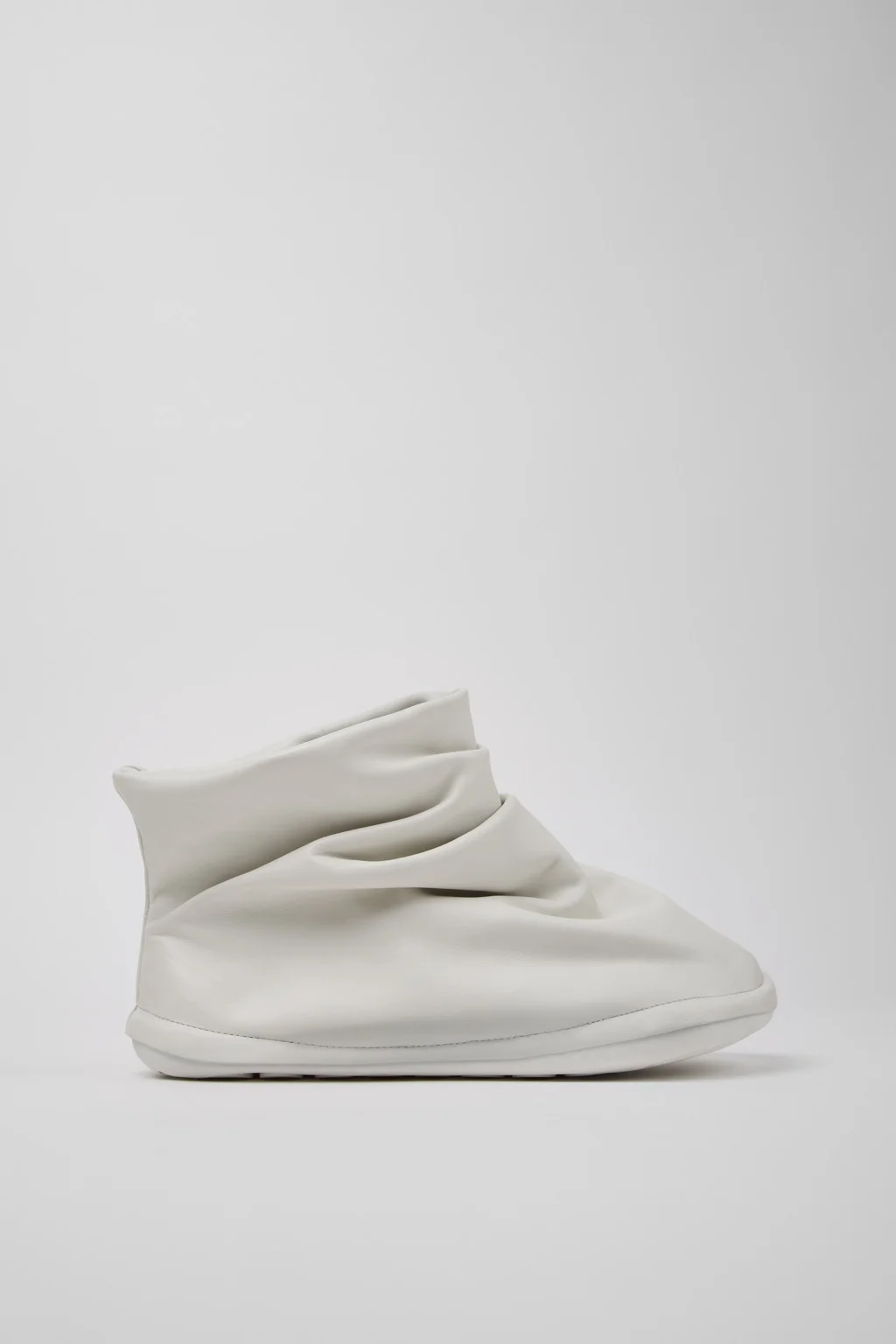 Camper x ISSEY MIYAKE - Peu Form White Leather Ankle Boots for Men. - 1