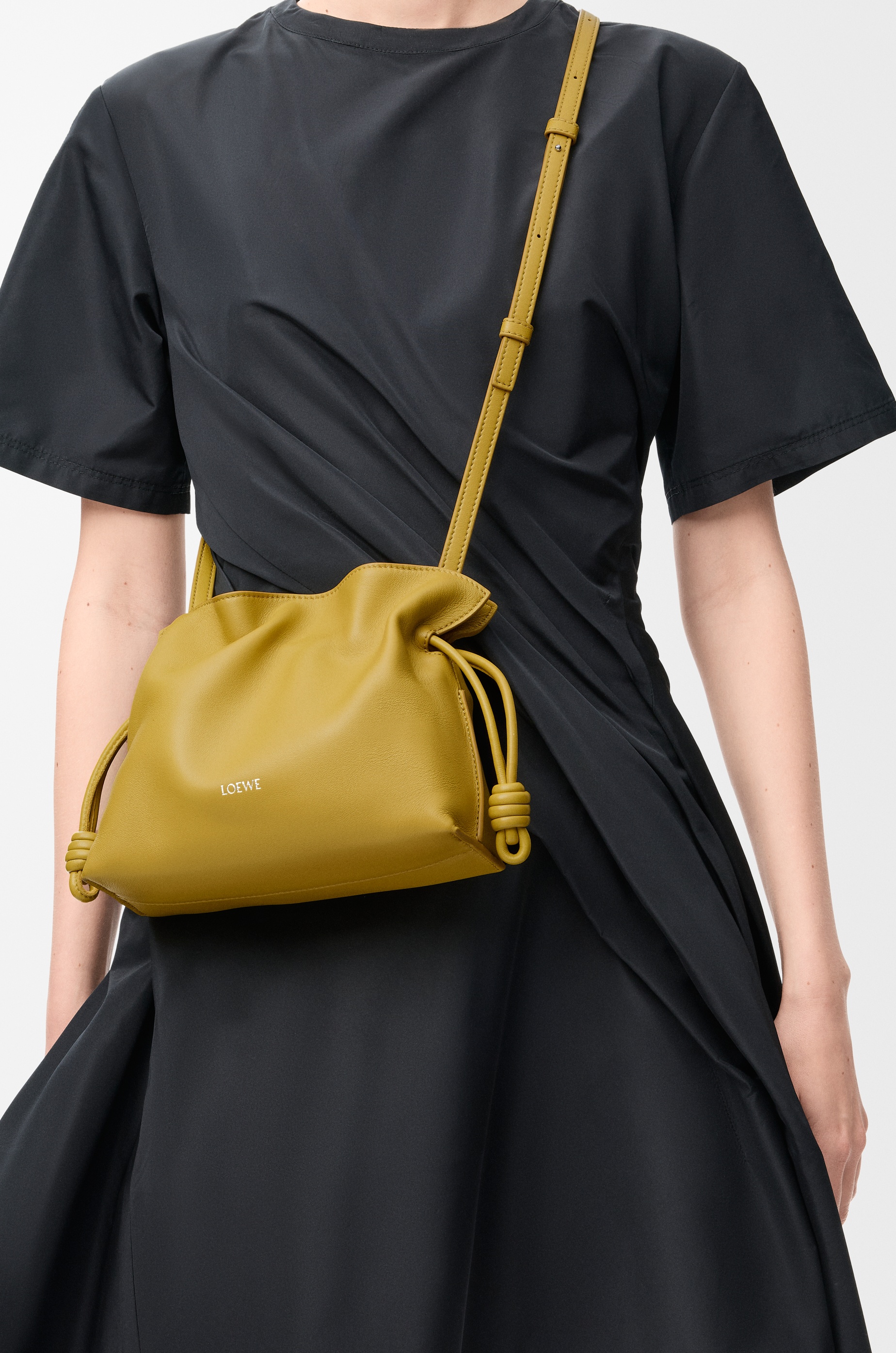 Mini Flamenco clutch in nappa calfskin - 3