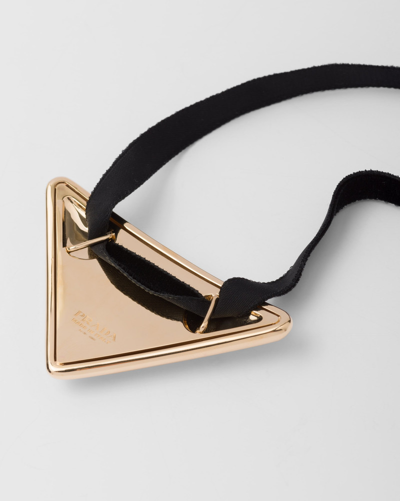 Eternal Gold choker with large pendant in yellow gold 4