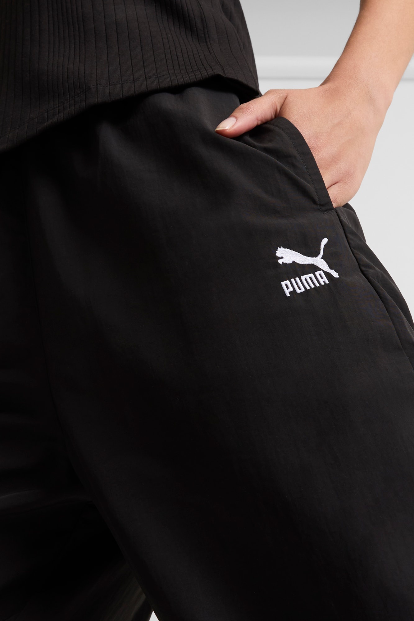 CLASSICS Relaxed Women's Sweatpants - 4