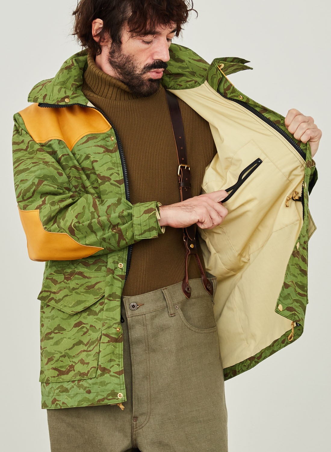 Rocky Mountain Featherbed x Nigel Cabourn Mountain Parka Mountain Camo in Green - 4