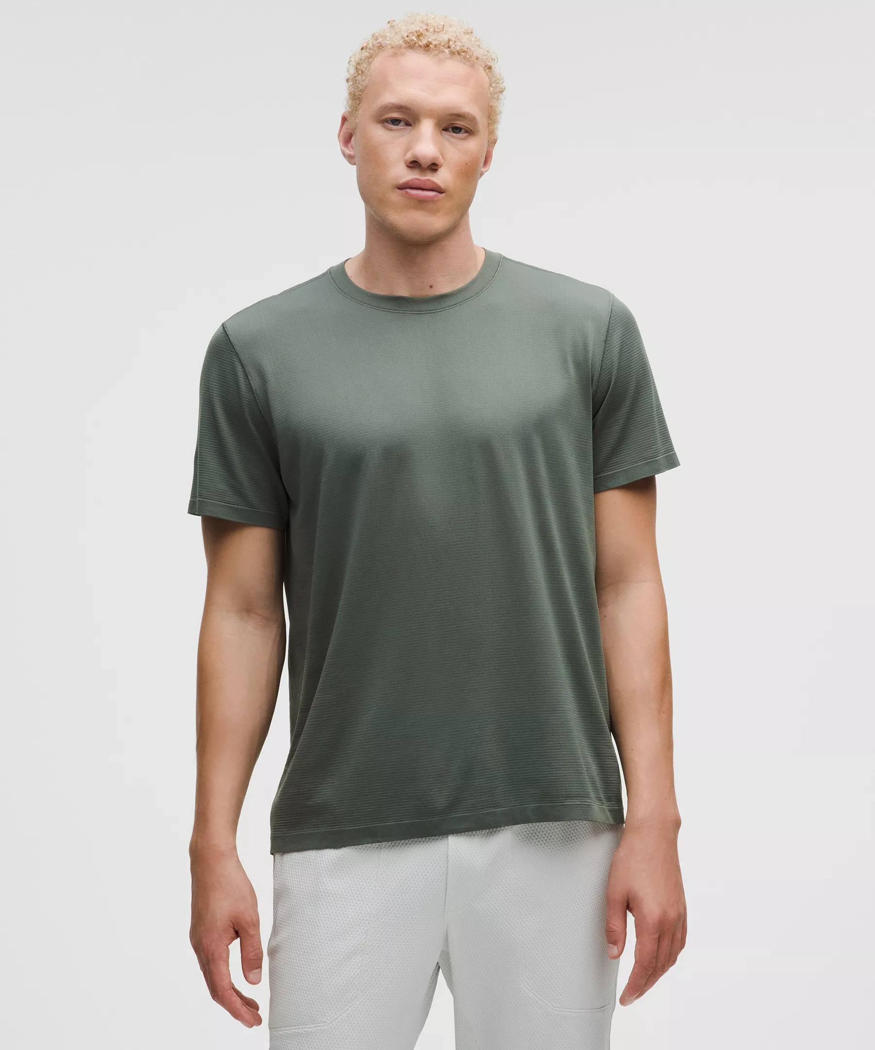 Metal Vent Tech Relaxed-Fit Short-Sleeve Shirt - 1