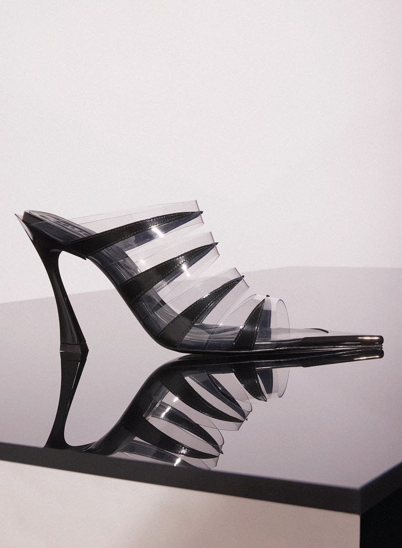 black leather fang 95 spike sandals 1