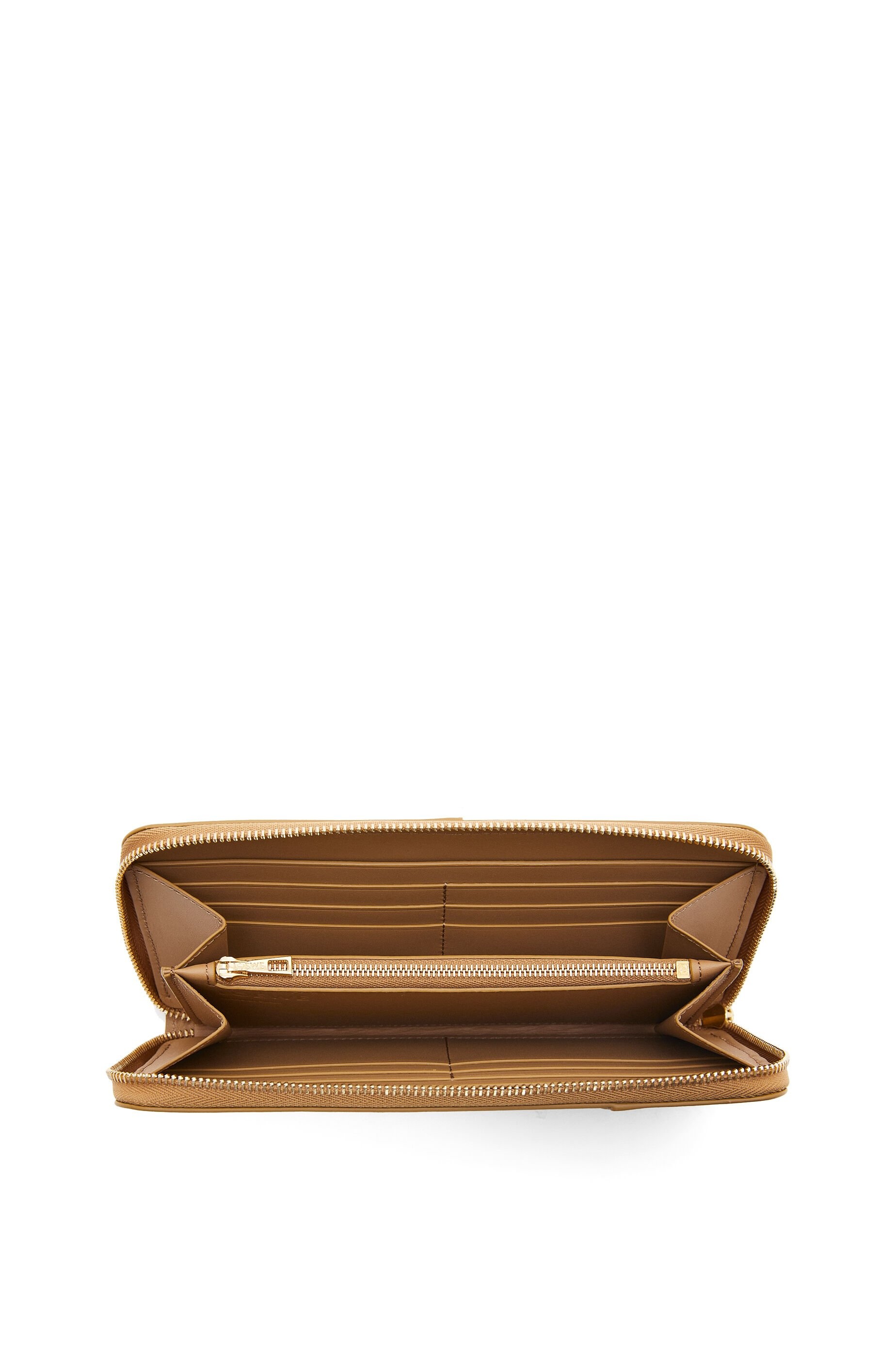 Puzzle zip around wallet in classic calfskin - 4