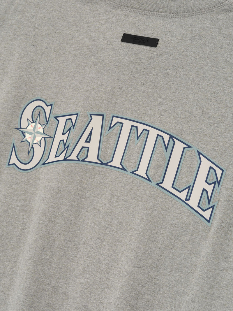 ESSENTIALS Mariners 90s Tee outlook