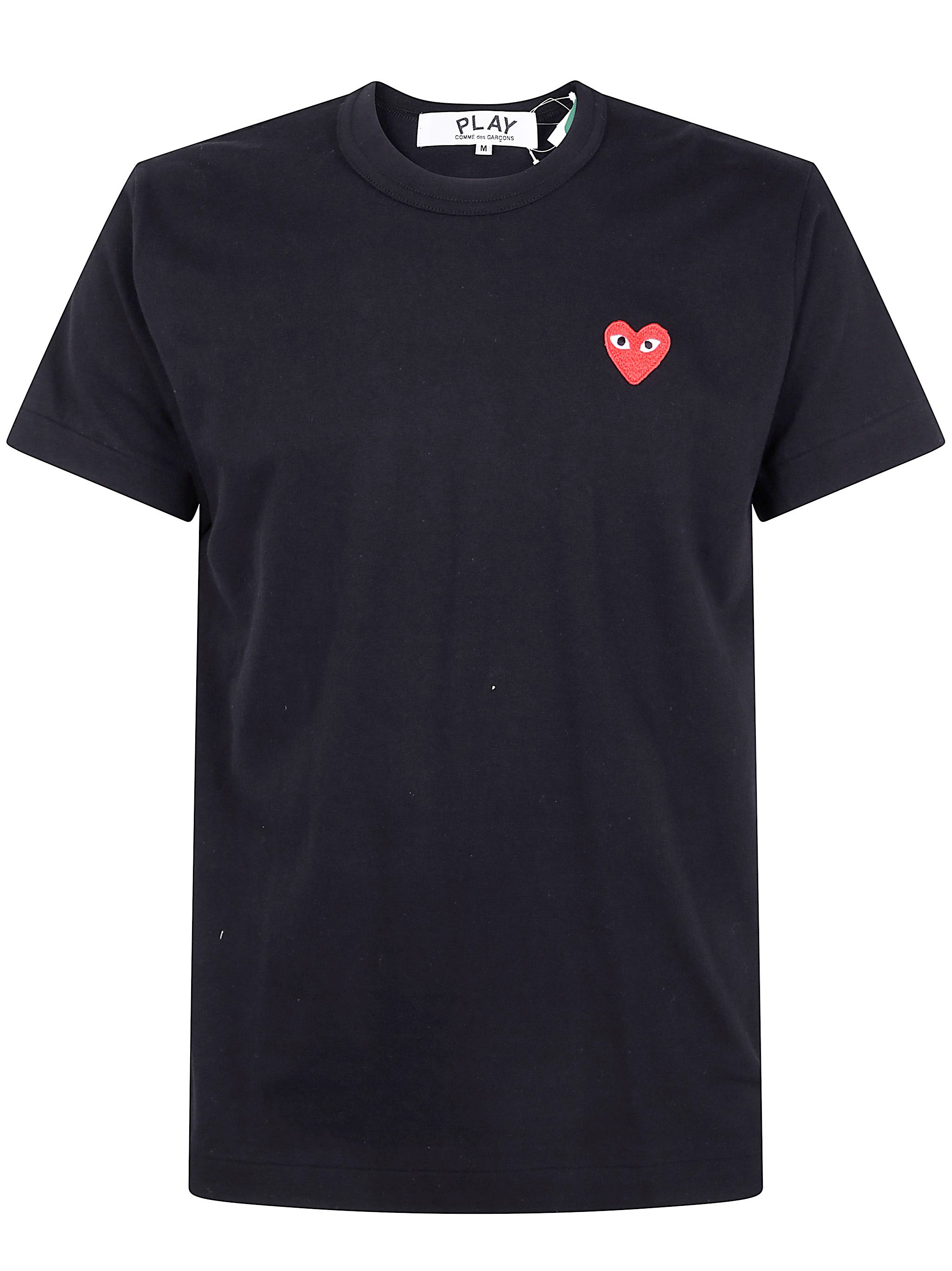 The 'RED EMBLEM HEART' T-SHIRT by COMME DES GARCONS PLAY is a striking addition to any wardrobe, ble - 1