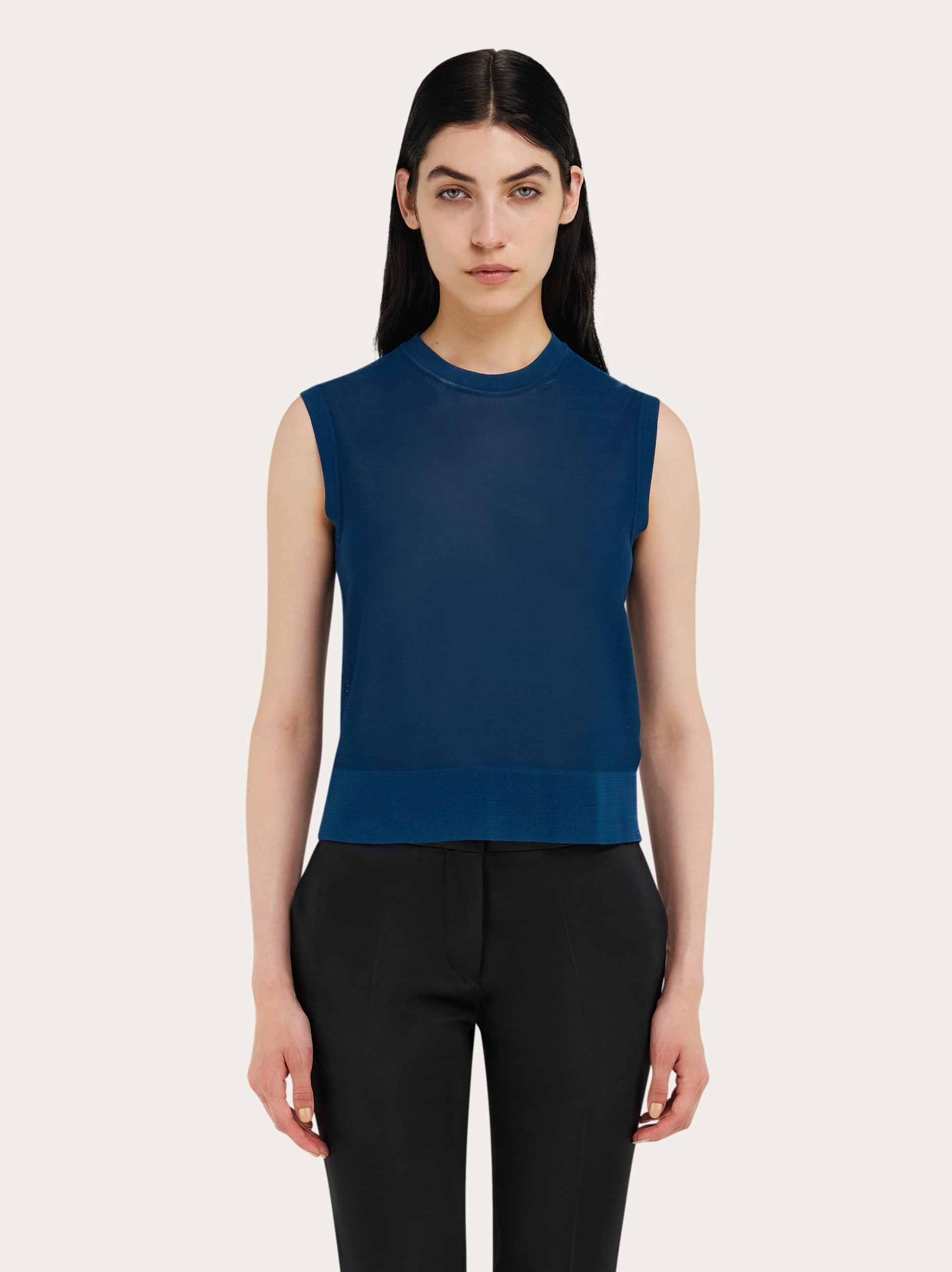 Sleeveless knitted top - 2