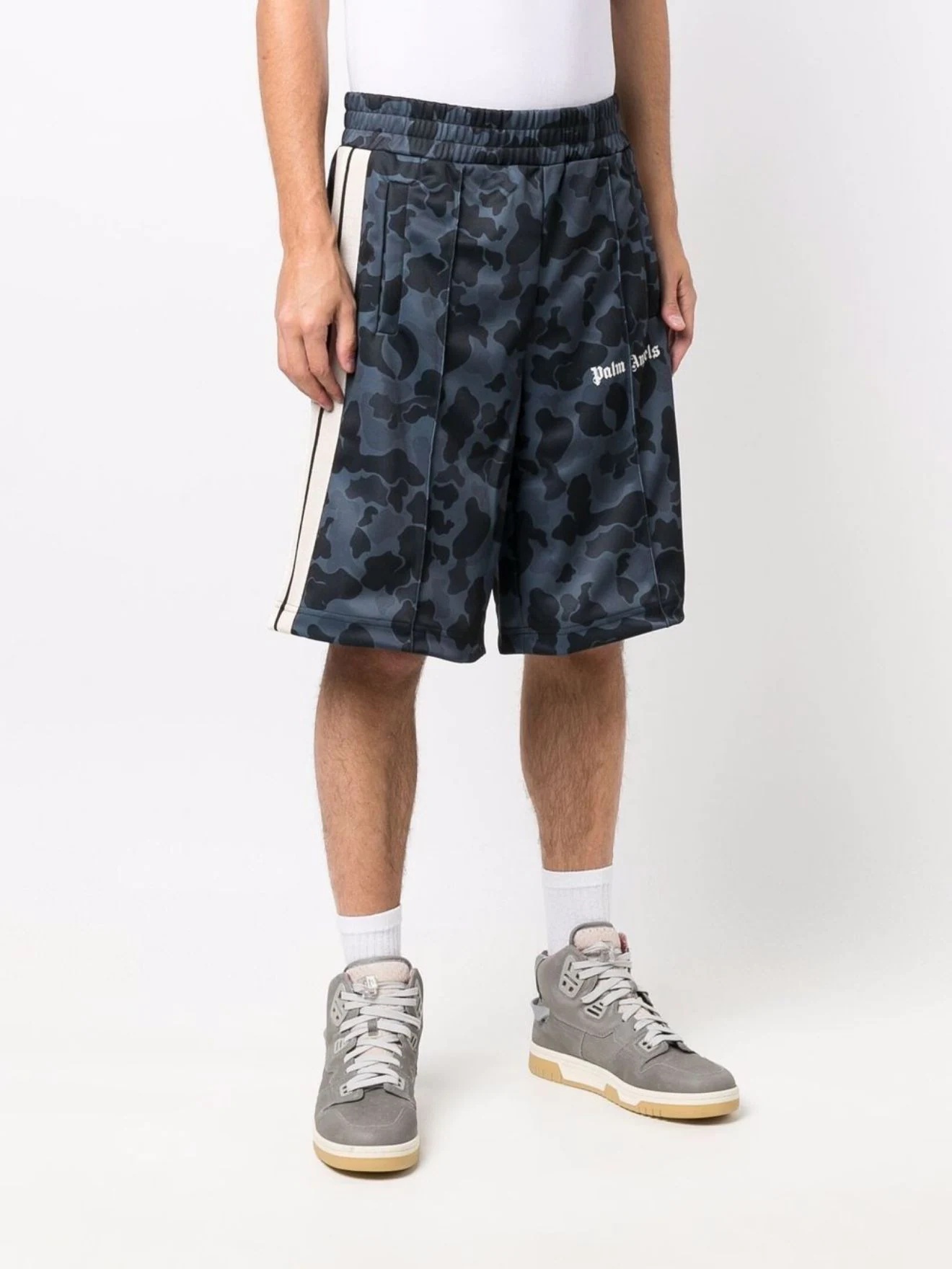 Night camouflage print track shorts - 3