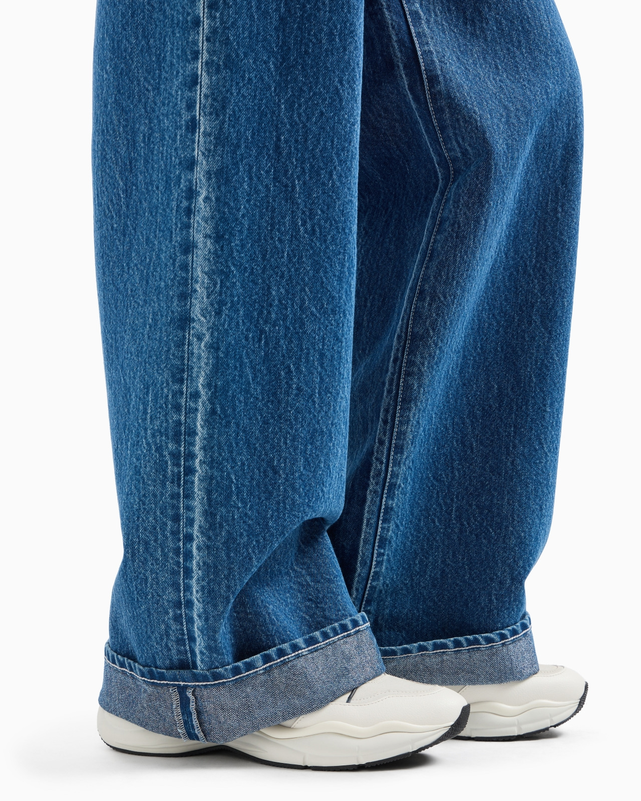 J8B MID-RISE JEANS WITH AN EXTRA WIDE LEG IN LUREX DENIM - 5