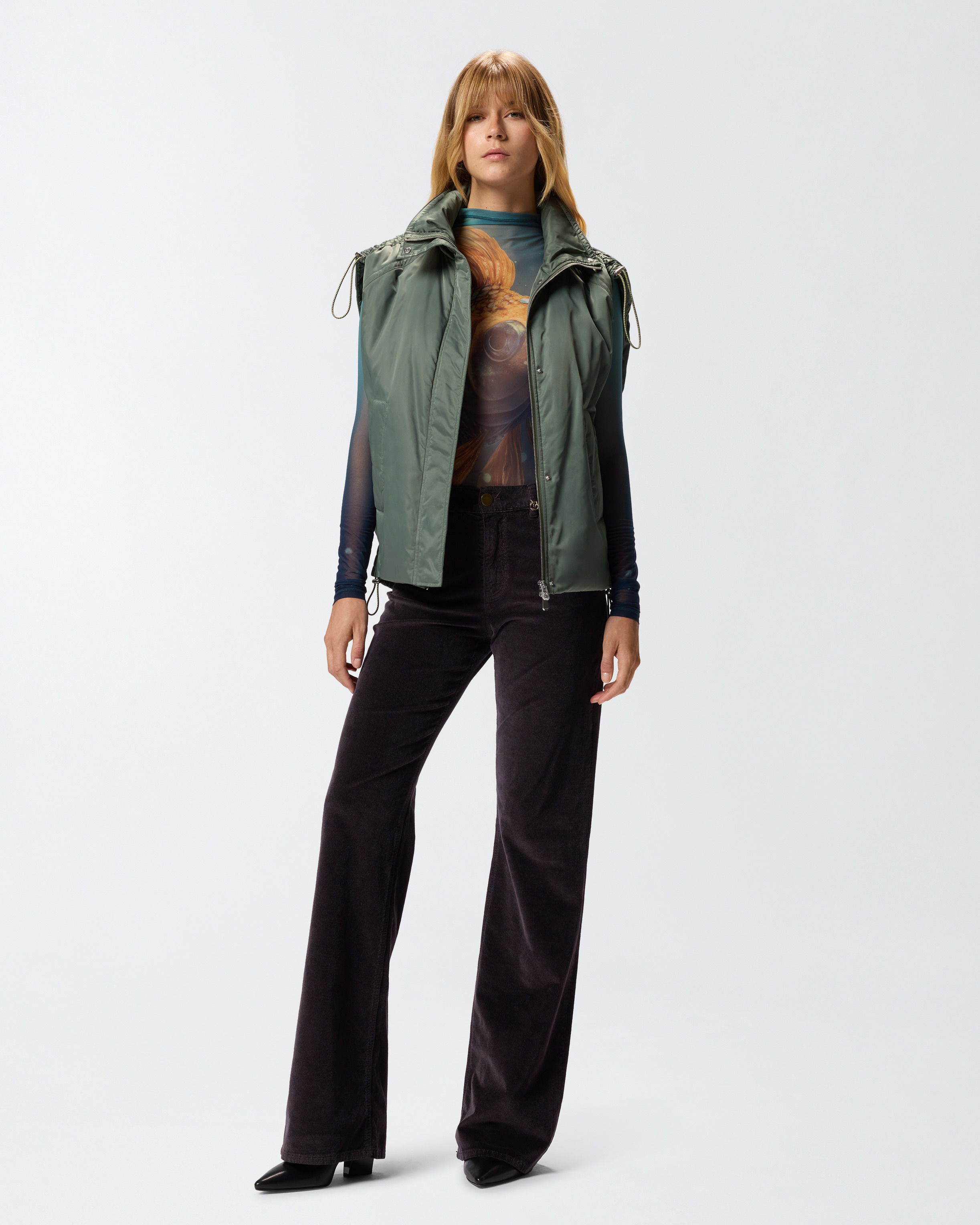 TECHNICAL FABRIC DOWN VEST - 3