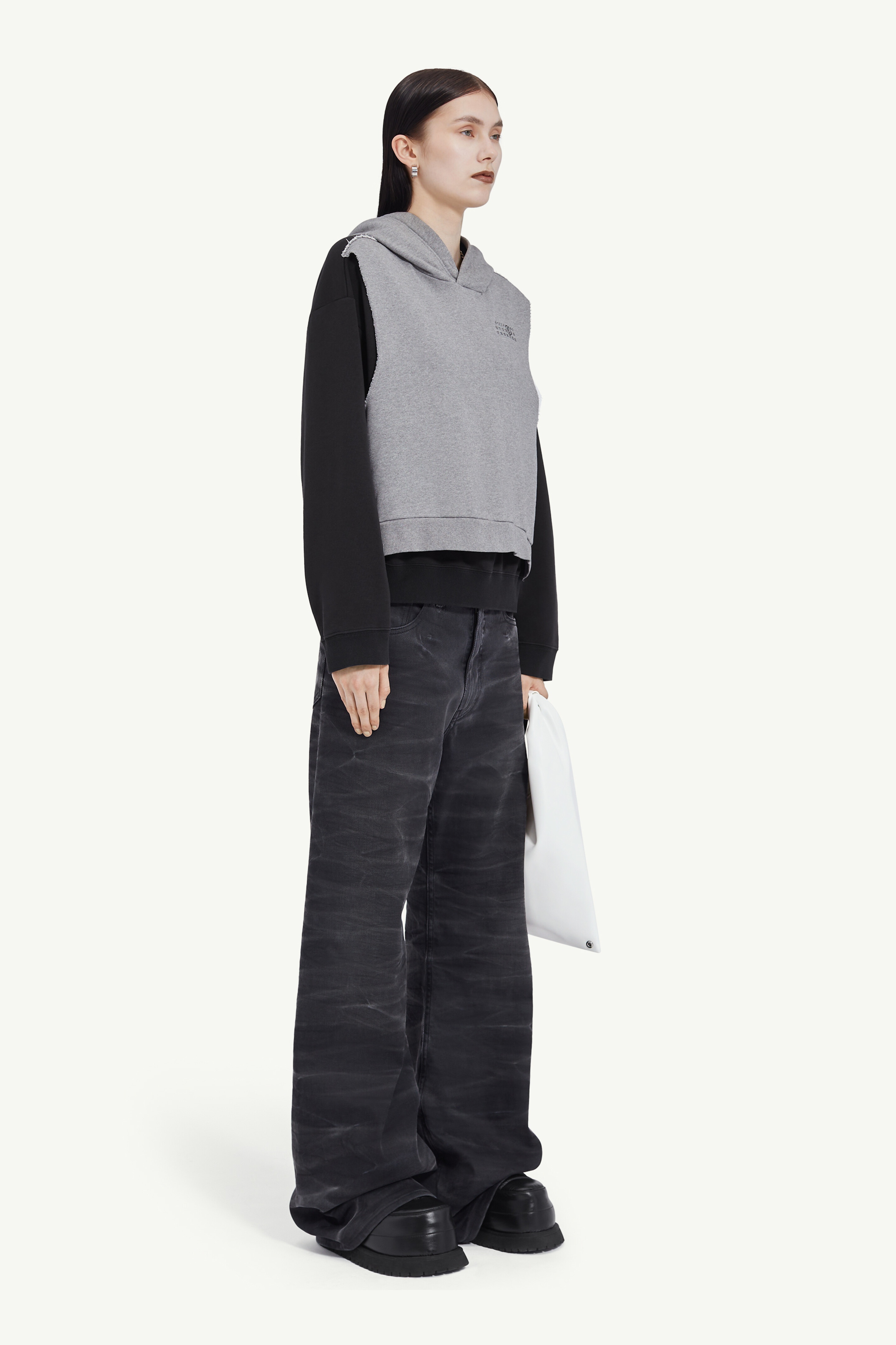 Hooded sweatshirt - 3