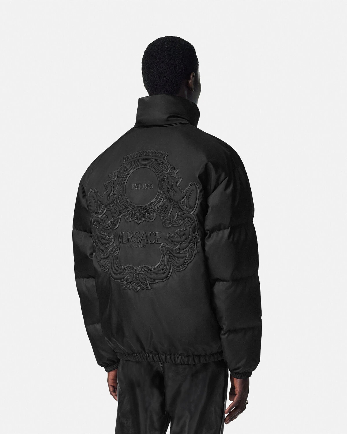 Embroidered Iconic Crest Puffer Jacket - 5