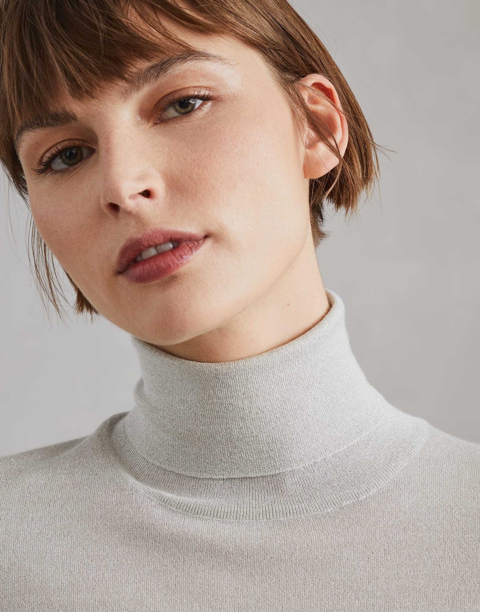 Sparkling cashmere and silk lightweight turtleneck sweater - 3