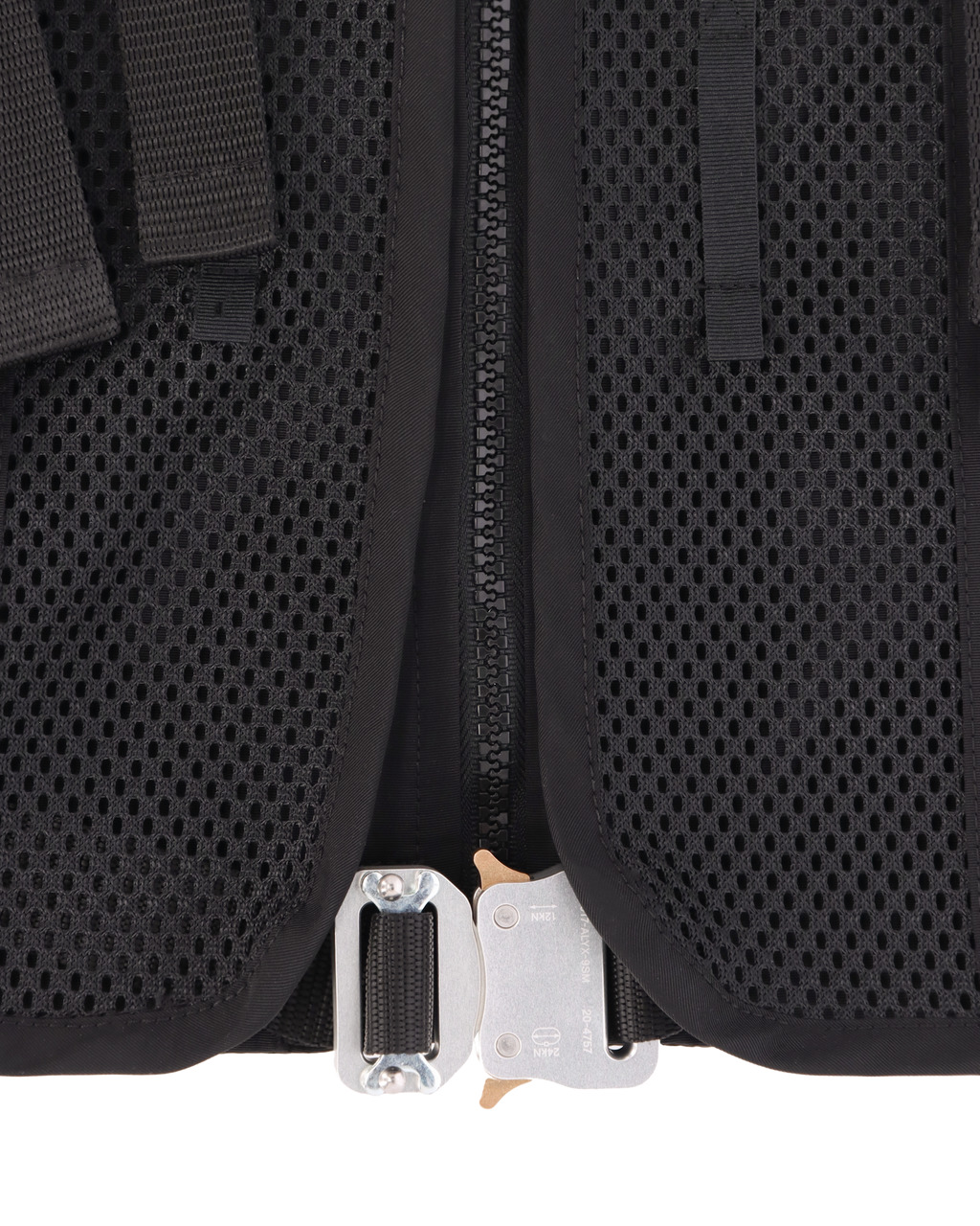 5X BUCKLE TACTICAL VEST - 6
