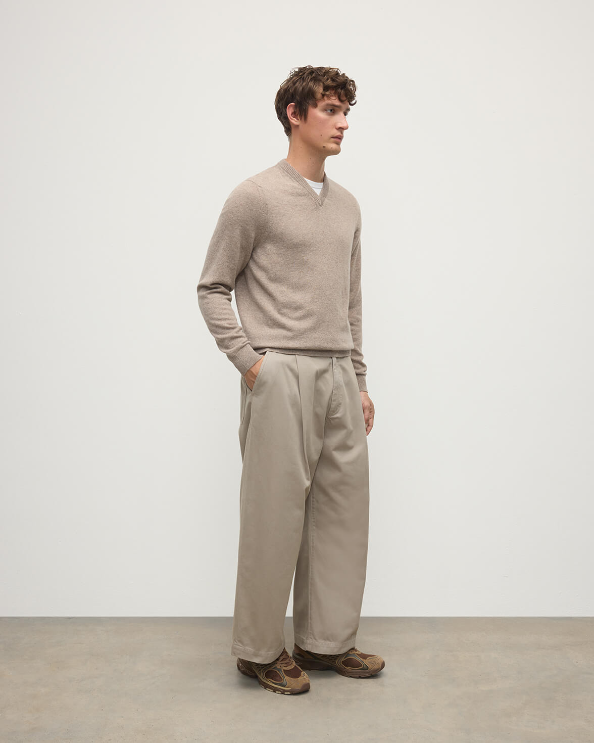 Classic Cashmere Brown V Neck Jumper - 3