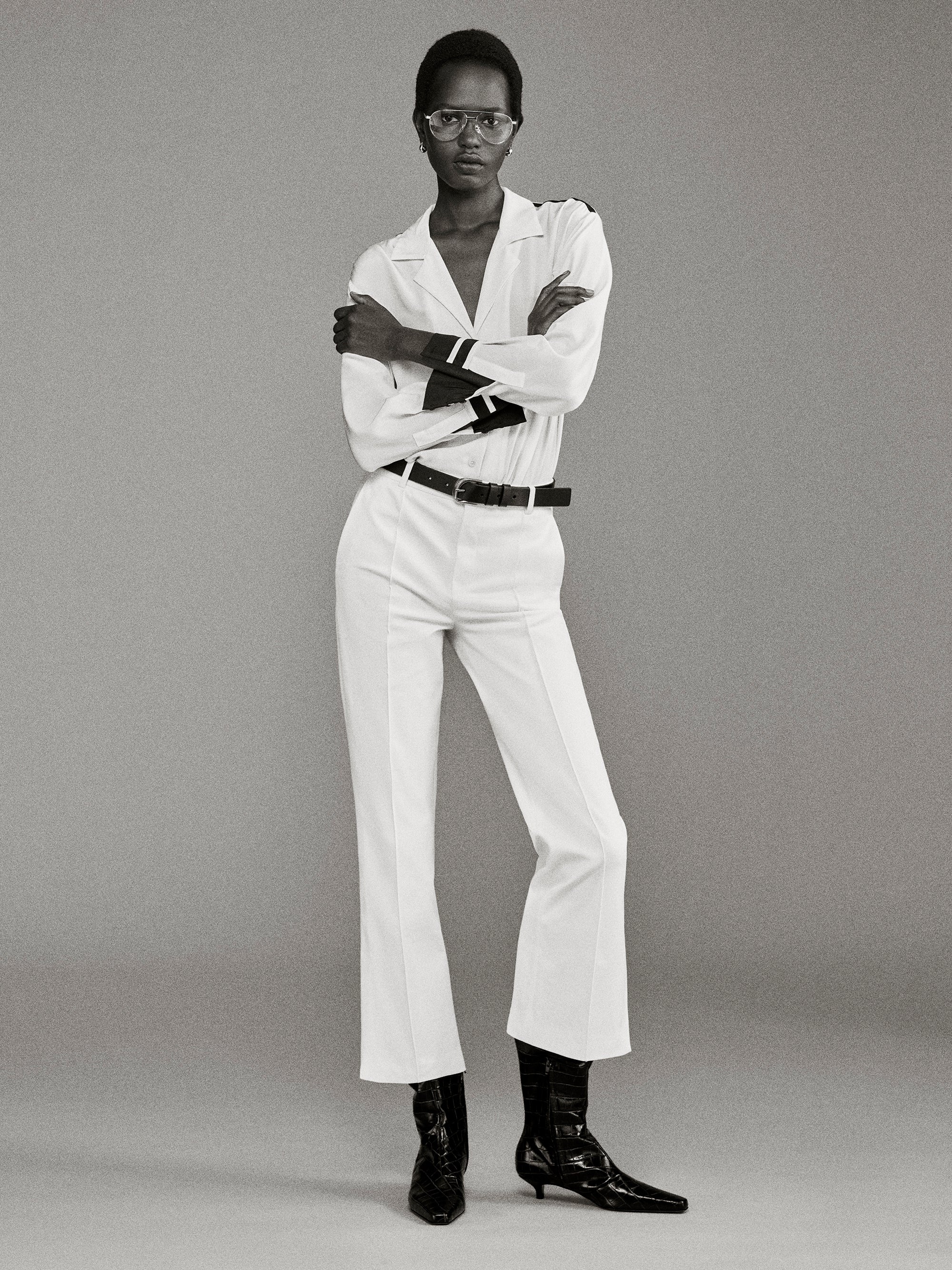 Cropped Kick Flare Trouser in Alabaster - 2