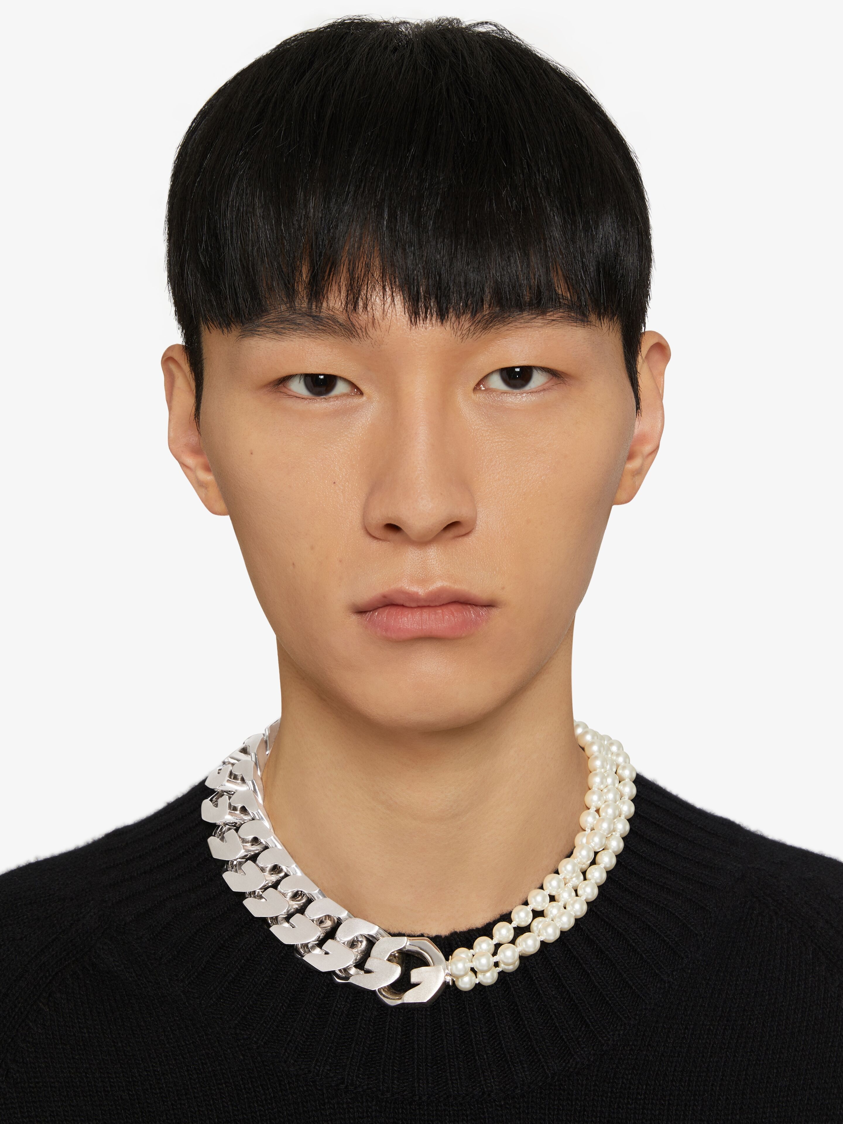 G CHAIN NECKLACE WITH PEARLS - 4