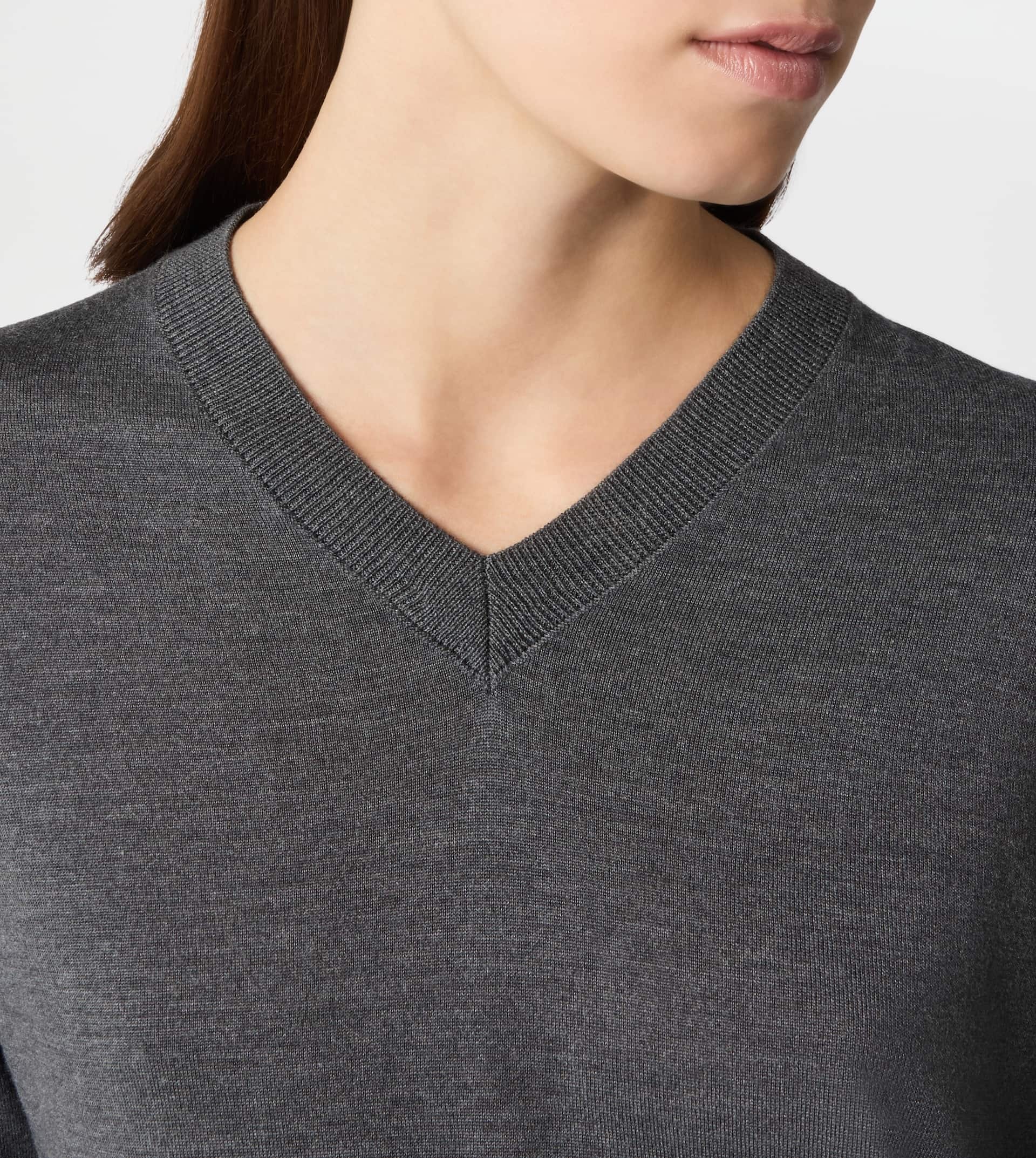 V-NECK SILK BLEND PULLOVER - GREY - 2