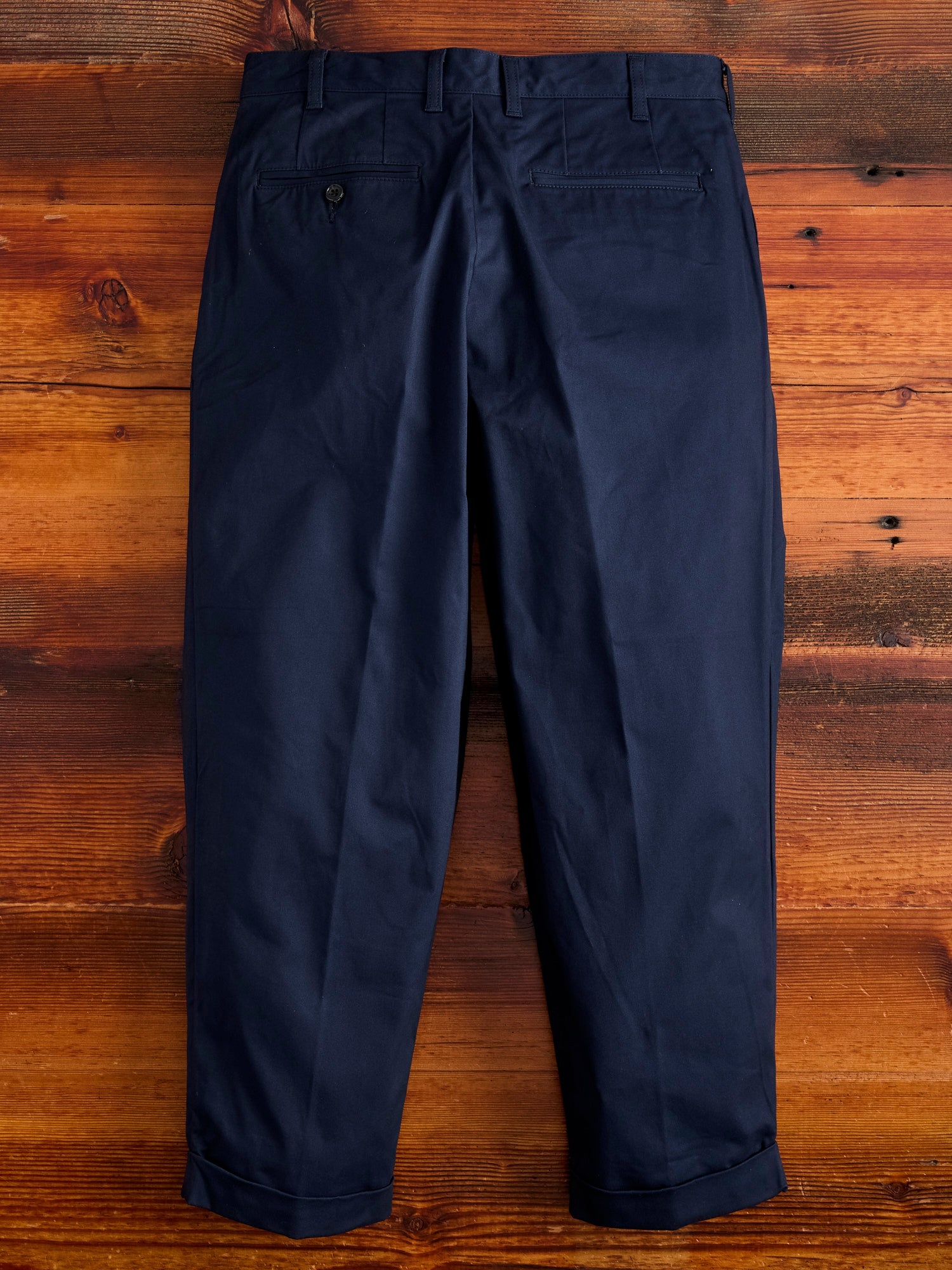 2-Pleat Twill Trousers in Navy - 3