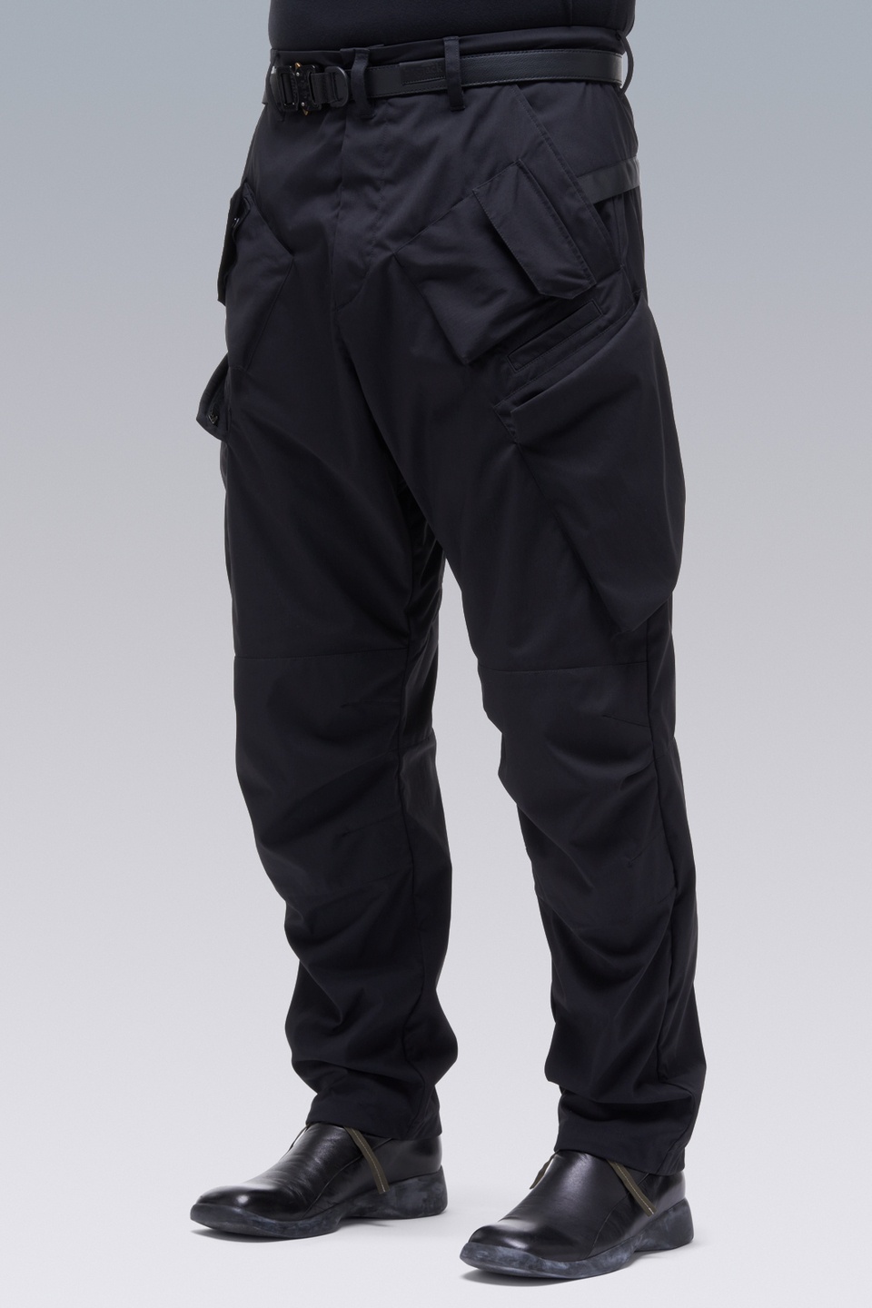 P24A-E Encapsulated Nylon Articulated BDU Trouser Black - 11